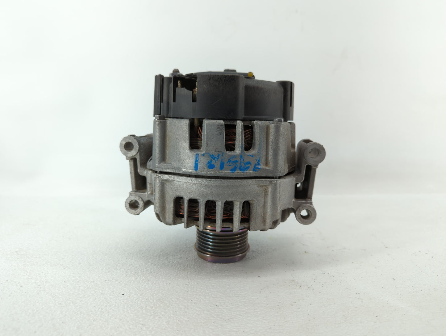 2013-2016 Audi A4 Alternator Replacement Generator Charging Assembly Engine OEM P/N:06H 903 018 H 06H 903 018 J Fits OEM Use