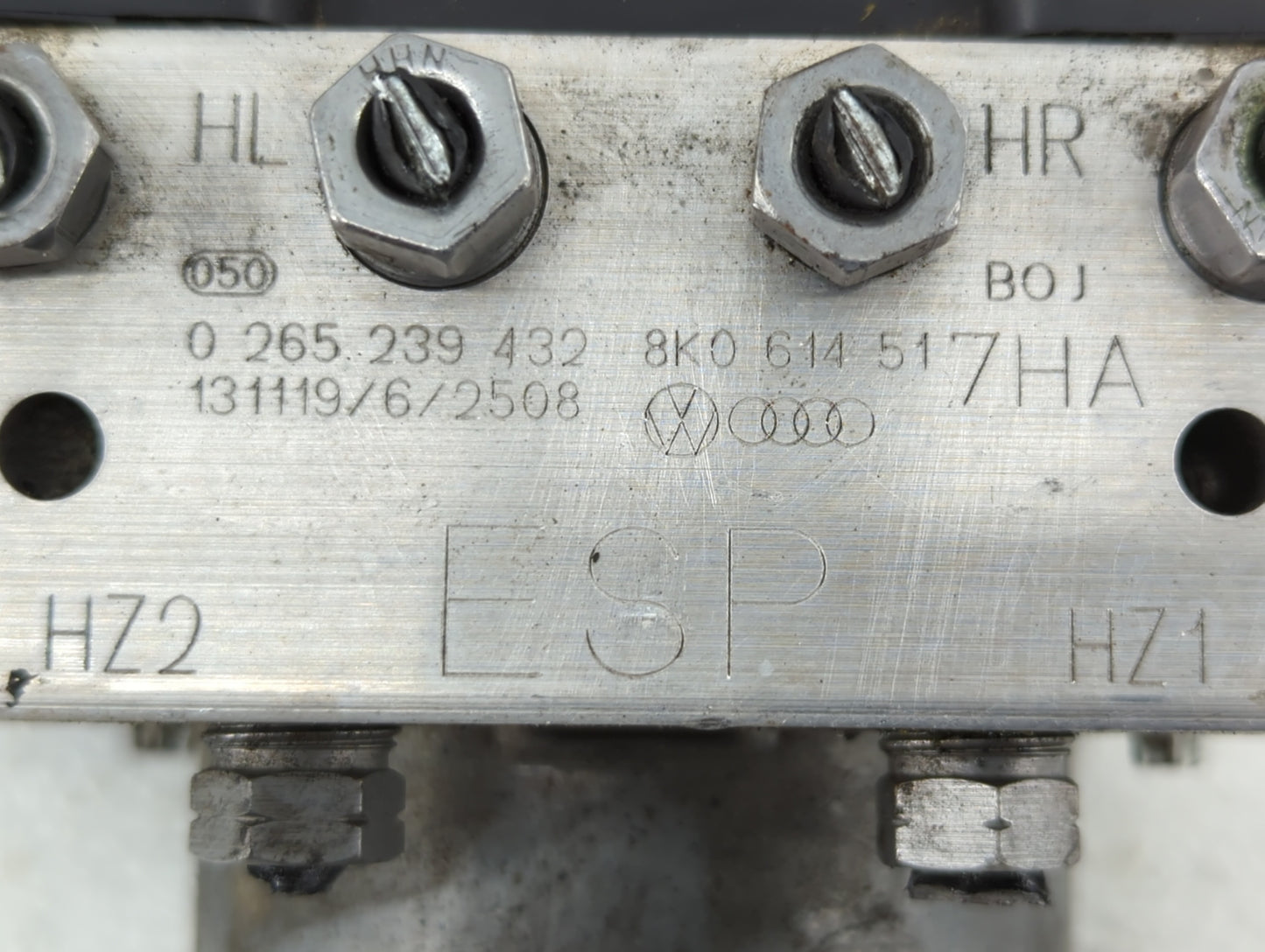 2014-2016 Audi A4 ABS Pump Control Module Replacement P/N:8K0 614 517HA 8K0 907 379 CP Fits Fits 2014 2015 2016 2017 OEM Use