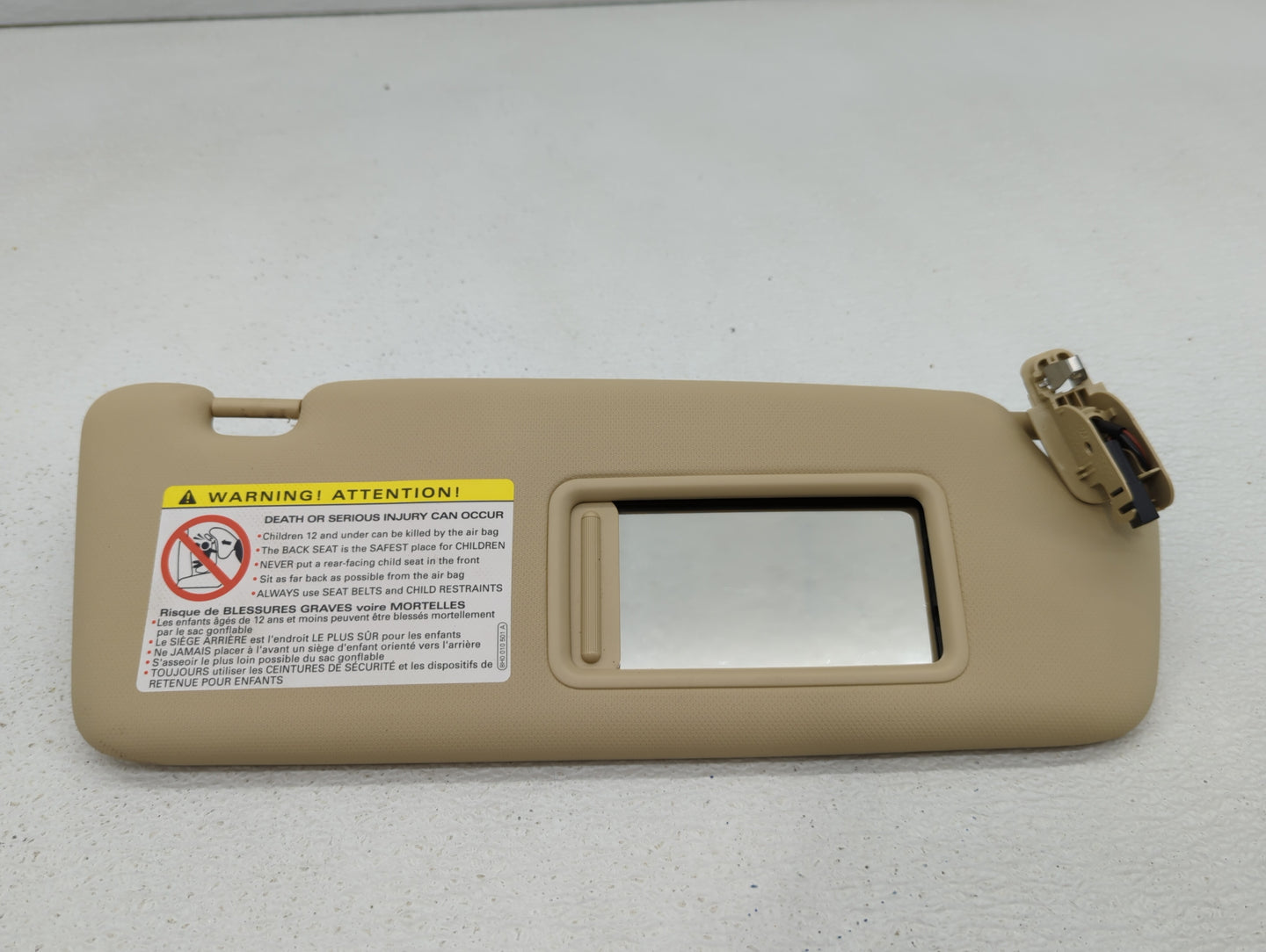2013-2016 Audi A4 Sun Visor Shade Replacement Passenger Right Mirror Fits Fits 2013 2014 2015 2016 OEM Used Auto Parts - Oem