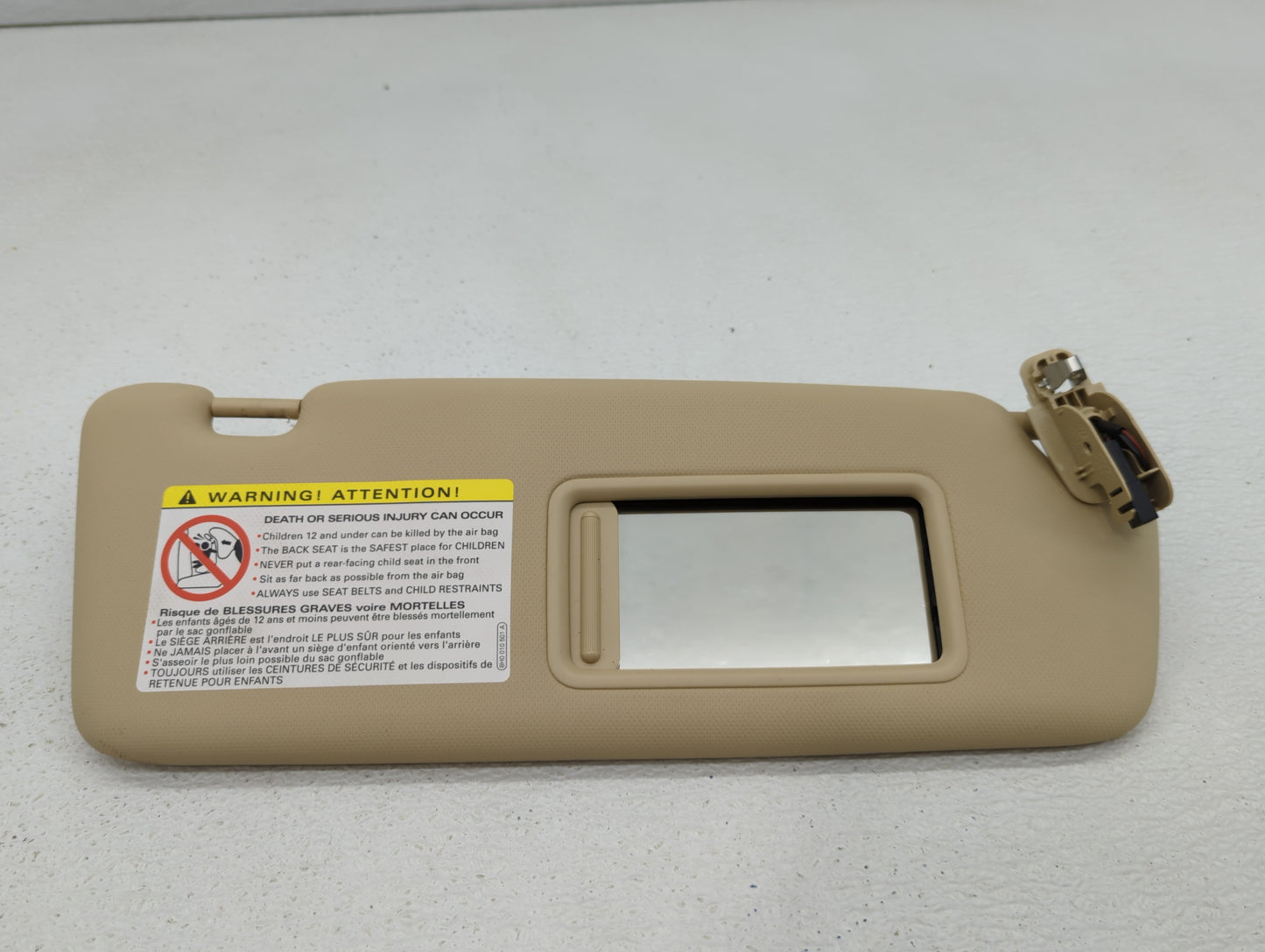 2013-2016 Audi A4 Sun Visor Shade Replacement Passenger Right Mirror Fits Fits 2013 2014 2015 2016 OEM Used Auto Parts - Oem