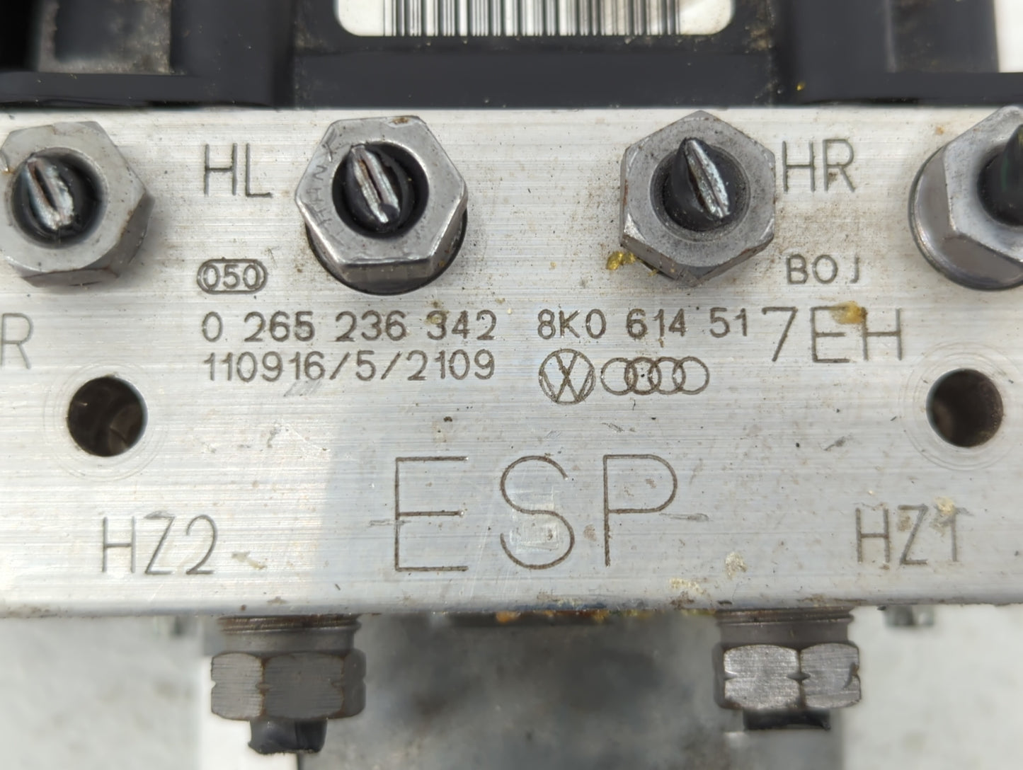 2014-2016 Audi A4 ABS Pump Control Module Replacement P/N:8K0 614 517EH 8K0 614 517HA Fits Fits 2014 2015 2016 2017 OEM Used