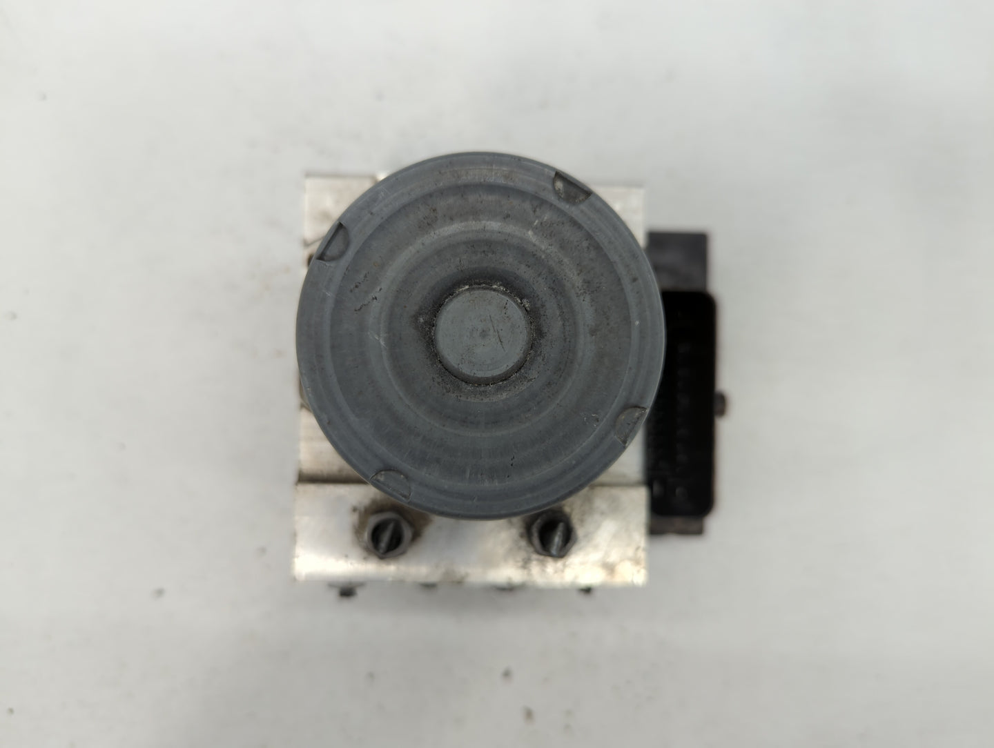 2014-2016 Audi A4 ABS Pump Control Module Replacement P/N:0265 239 299 8K0 614 517 GB Fits Fits 2014 2015 2016 OEM Used Auto