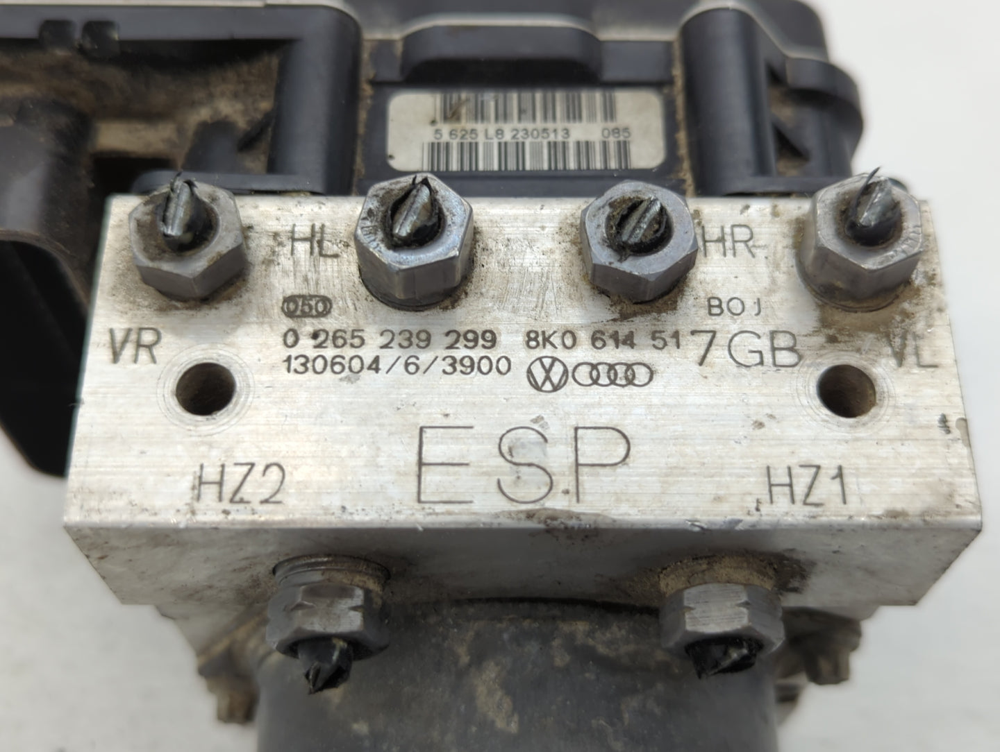 2014-2016 Audi A4 ABS Pump Control Module Replacement P/N:0265 239 299 8K0 614 517 GB Fits Fits 2014 2015 2016 OEM Used Auto