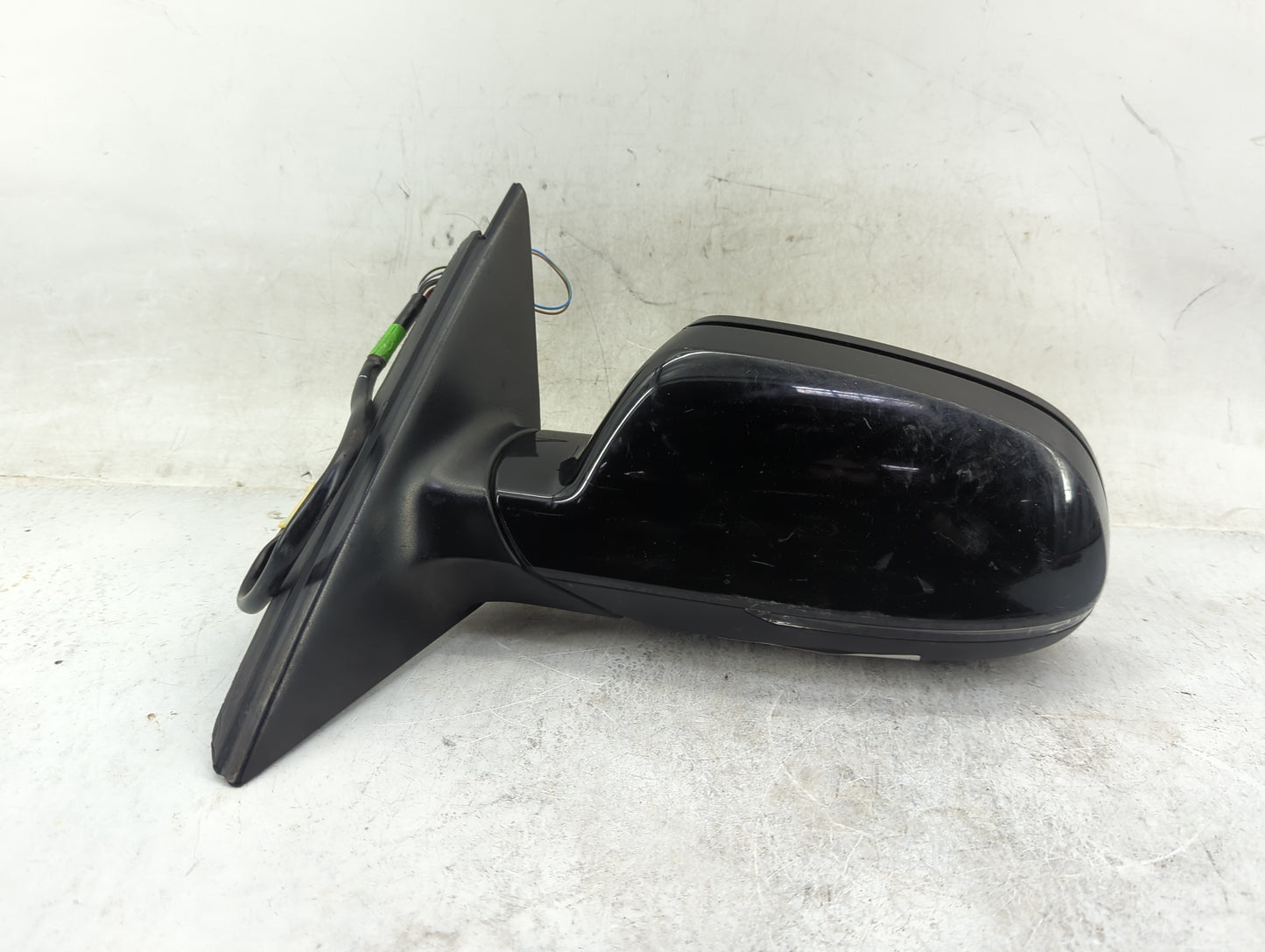 2012-2014 Audi A4 Driver Side View Mirror - Left Door Mirror OEM Used - Oemusedautoparts1.com