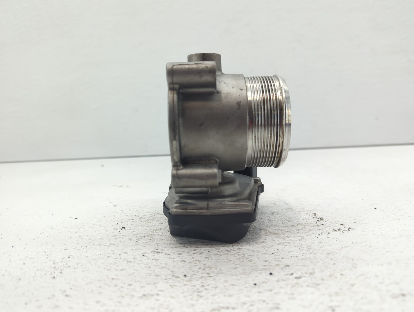 2005-2016 Audi A4 Throttle Body P/N:06F 133 062 T 06F 133 062 Q Fits OEM Used Auto Parts - Oemusedautoparts1.com
