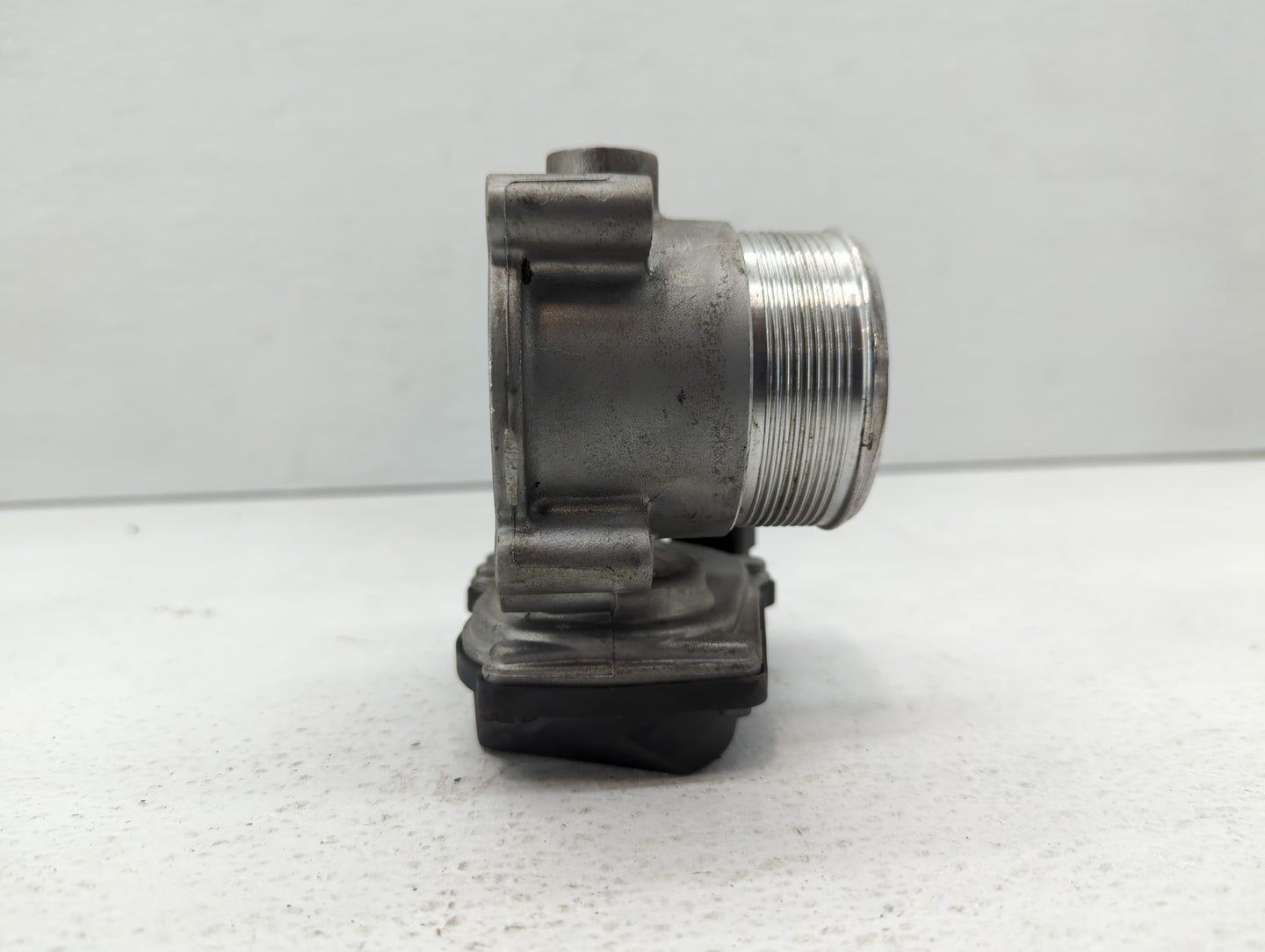 2005-2016 Audi A4 Throttle Body P/N:06F 133 062 T 06F 133 062 Q Fits OEM Used Auto Parts - Oemusedautoparts1.com