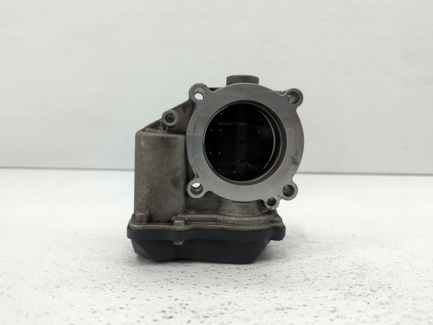 2005-2016 Audi A4 Throttle Body P/N:06F 133 062 T 06F 133 062 Q Fits OEM Used Auto Parts - Oemusedautoparts1.com