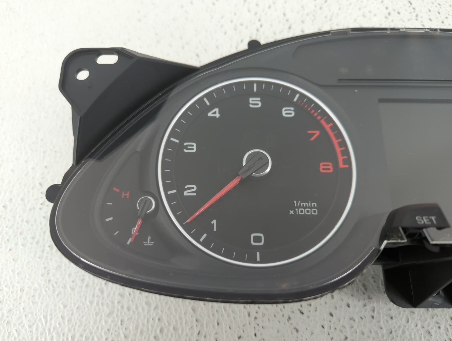 2013-2016 Audi A4 Instrument Cluster Speedometer Gauges P/N:8K0920983F 5K0 920 983 F, 8K0 920 982 D Fits Fits 2013 2014 2015