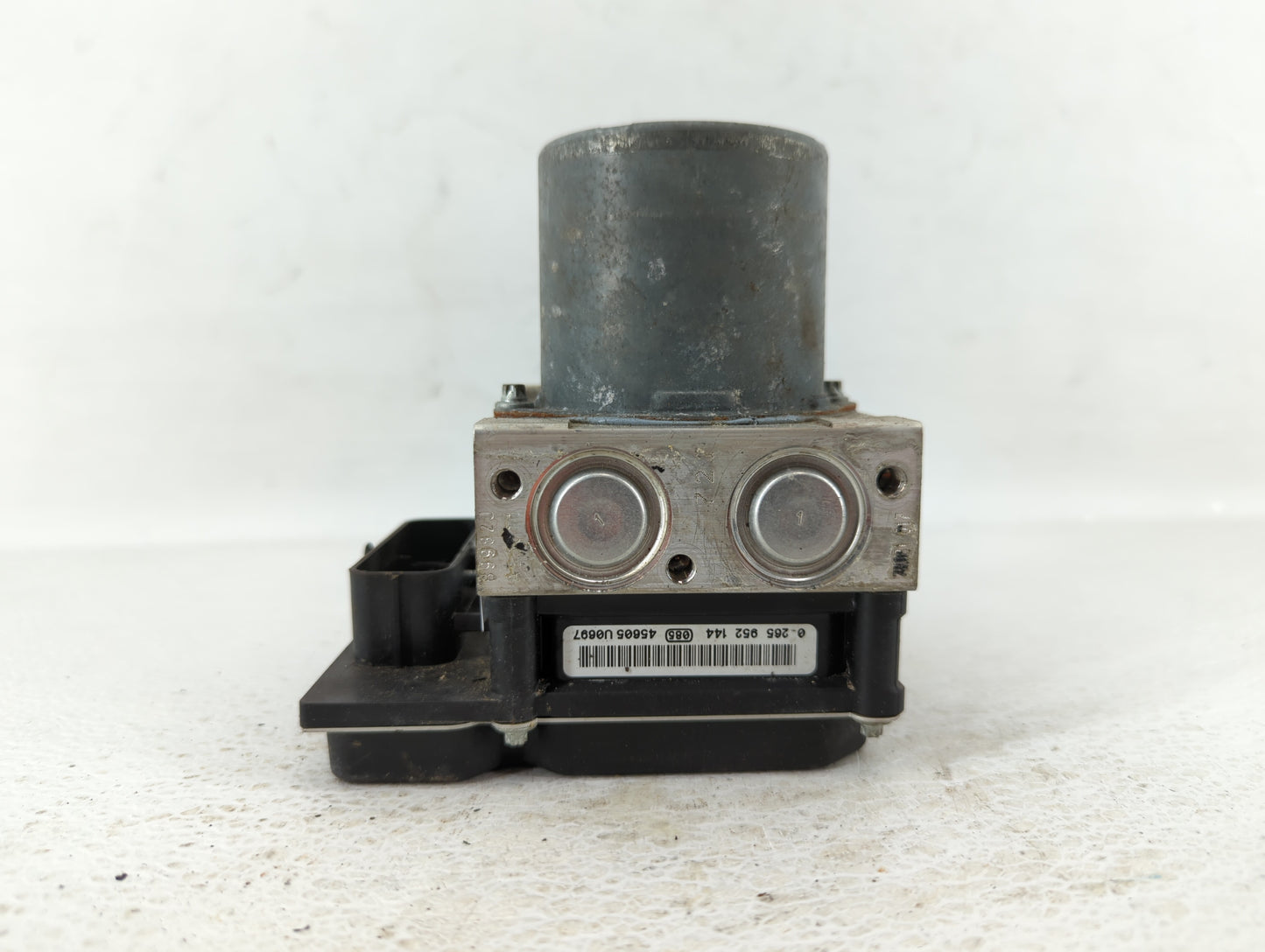 2014-2016 Audi A4 ABS Pump Control Module Replacement P/N:8K0 907 379 8K0 614 51 Fits Fits 2014 2015 2016 2017 OEM Used Auto