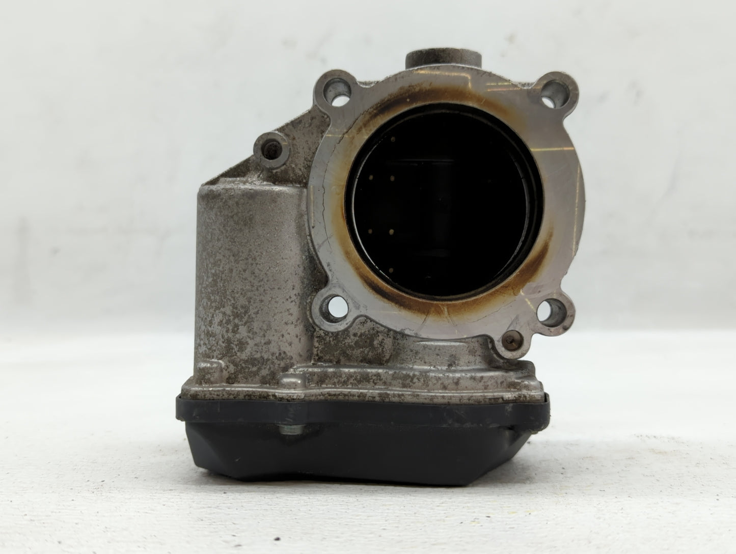 2005-2016 Audi A4 Throttle Body P/N:06F 133 062 Q Fits OEM Used Auto Parts - Oemusedautoparts1.com
