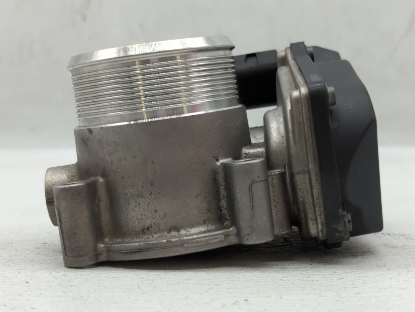 2005-2016 Audi A4 Throttle Body P/N:06F 133 062 Q Fits OEM Used Auto Parts - Oemusedautoparts1.com