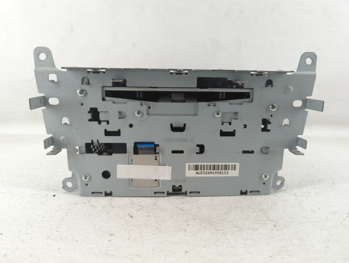2013-2016 Audi A4 Am Fm Cd Player Radio Receiver - Oemusedautoparts1.com