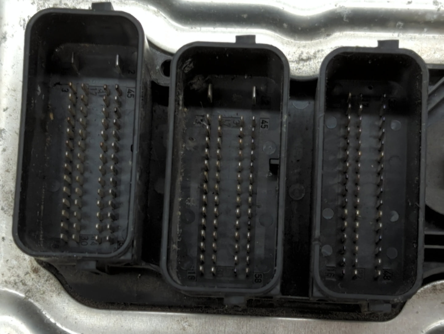2014 Audi A4 PCM Engine Control Computer ECU ECM PCU OEM P/N:8 664 660 -01 Fits OEM Used Auto Parts - Oemusedautoparts1.com