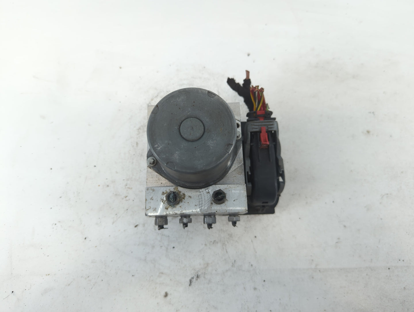 2014-2016 Audi A4 ABS Pump Control Module Replacement P/N:8K0 611 517 0 265 239 432 Fits Fits 2014 2015 2016 2017 OEM Used A