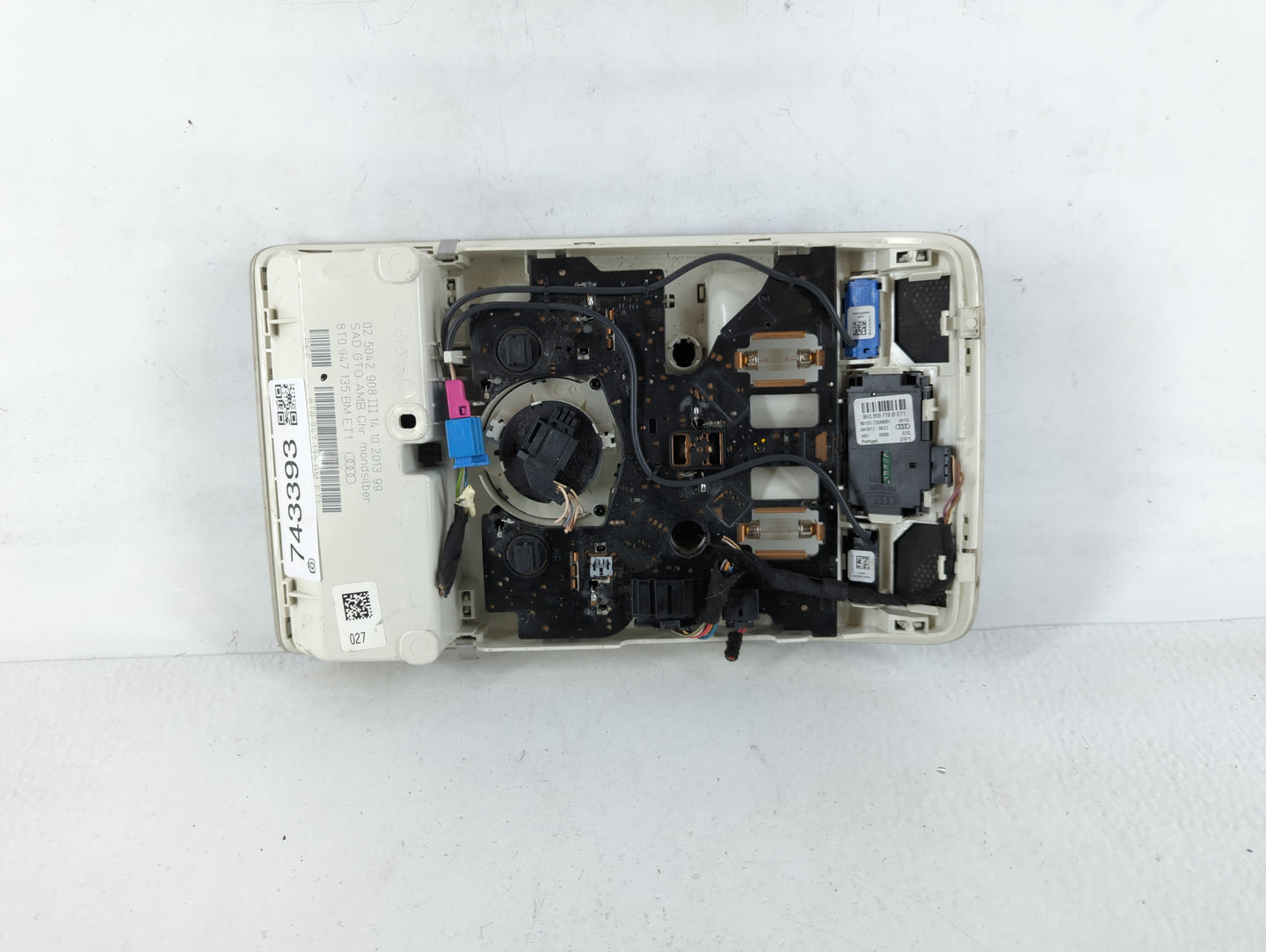 2013-2015 Audi A4 Overhead Roof Console 743393 - Oemusedautoparts1.com