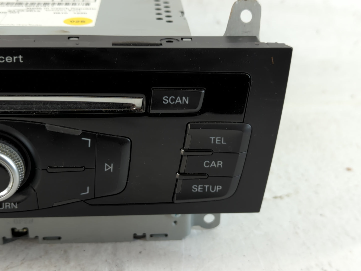 2013-2016 Audi A4 Radio AM FM Cd Player Receiver Replacement P/N:8R1 035 186 Q Fits Fits 2013 2014 2015 2016 OEM Used Auto P