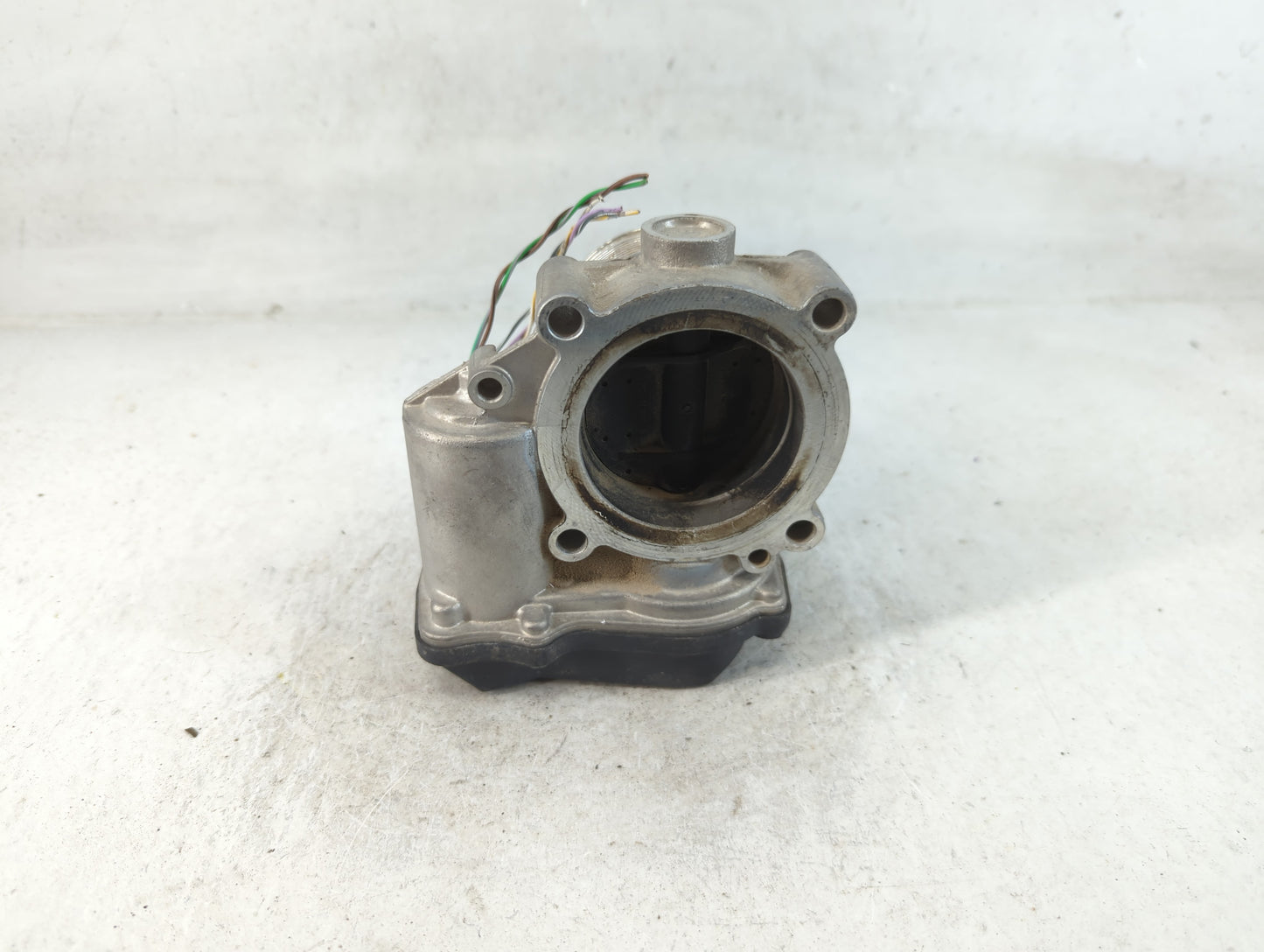 2005-2016 Audi A4 Throttle Body P/N:06F 133 062 Q Fits OEM Used Auto Parts - Oemusedautoparts1.com