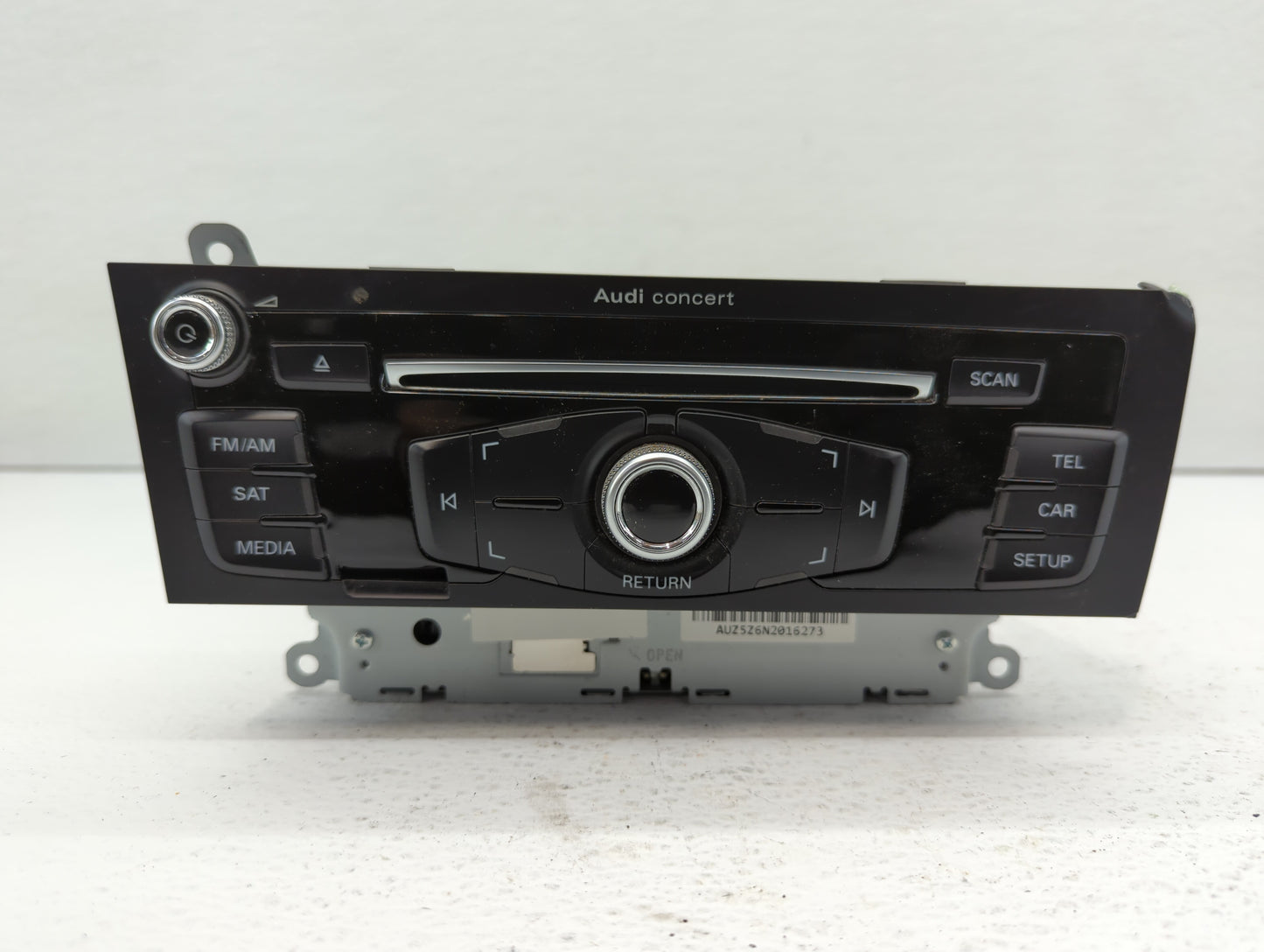 2013-2016 Audi A4 Quattro Am Fm Cd Player Radio Receiver - Oemusedautoparts1.com