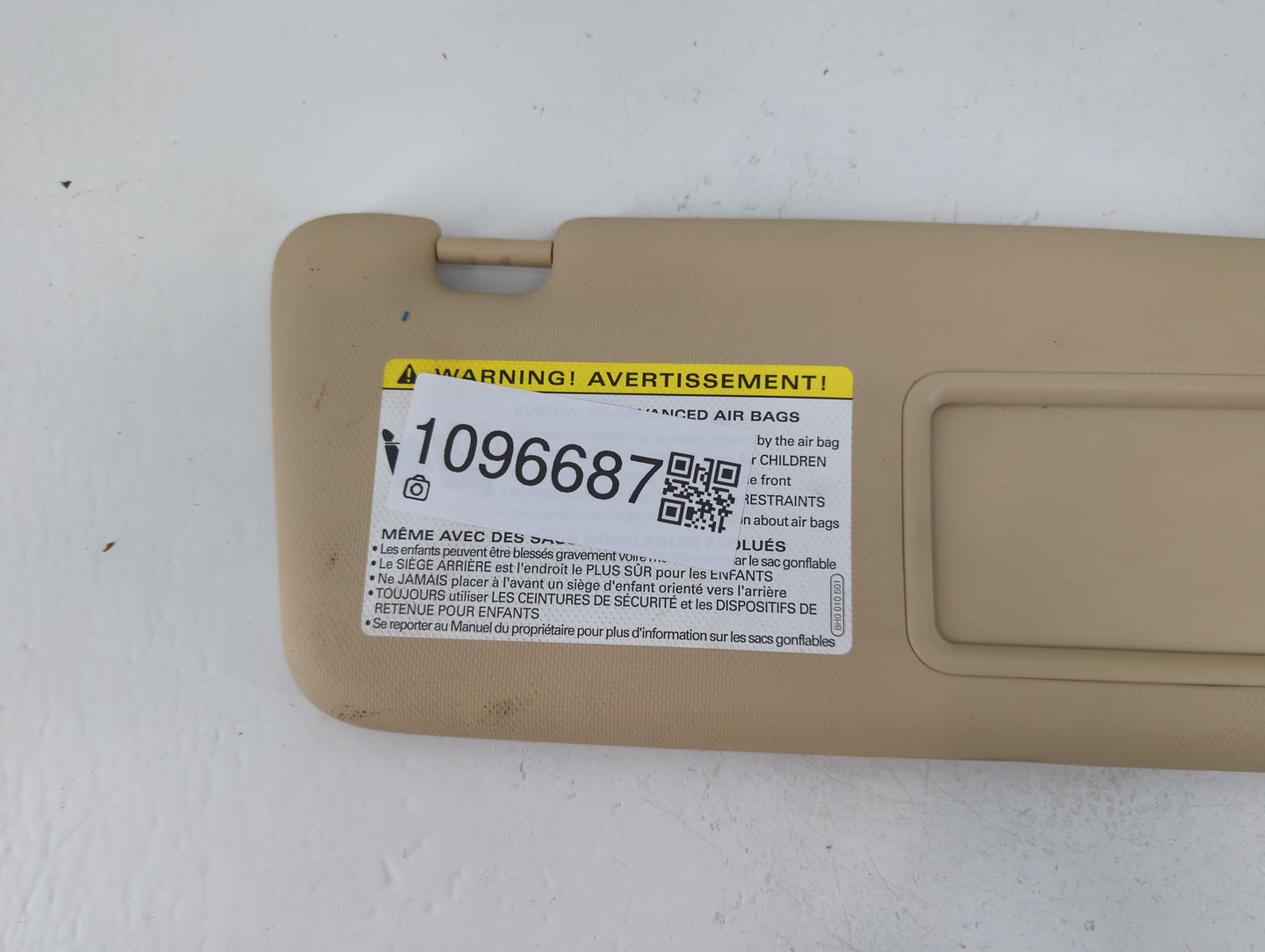 2014-2017 Audi A5 Sun Visor Shade Replacement Passenger Right Mirror Fits Fits 2014 2015 2016 2017 OEM Used Auto Parts - Oem
