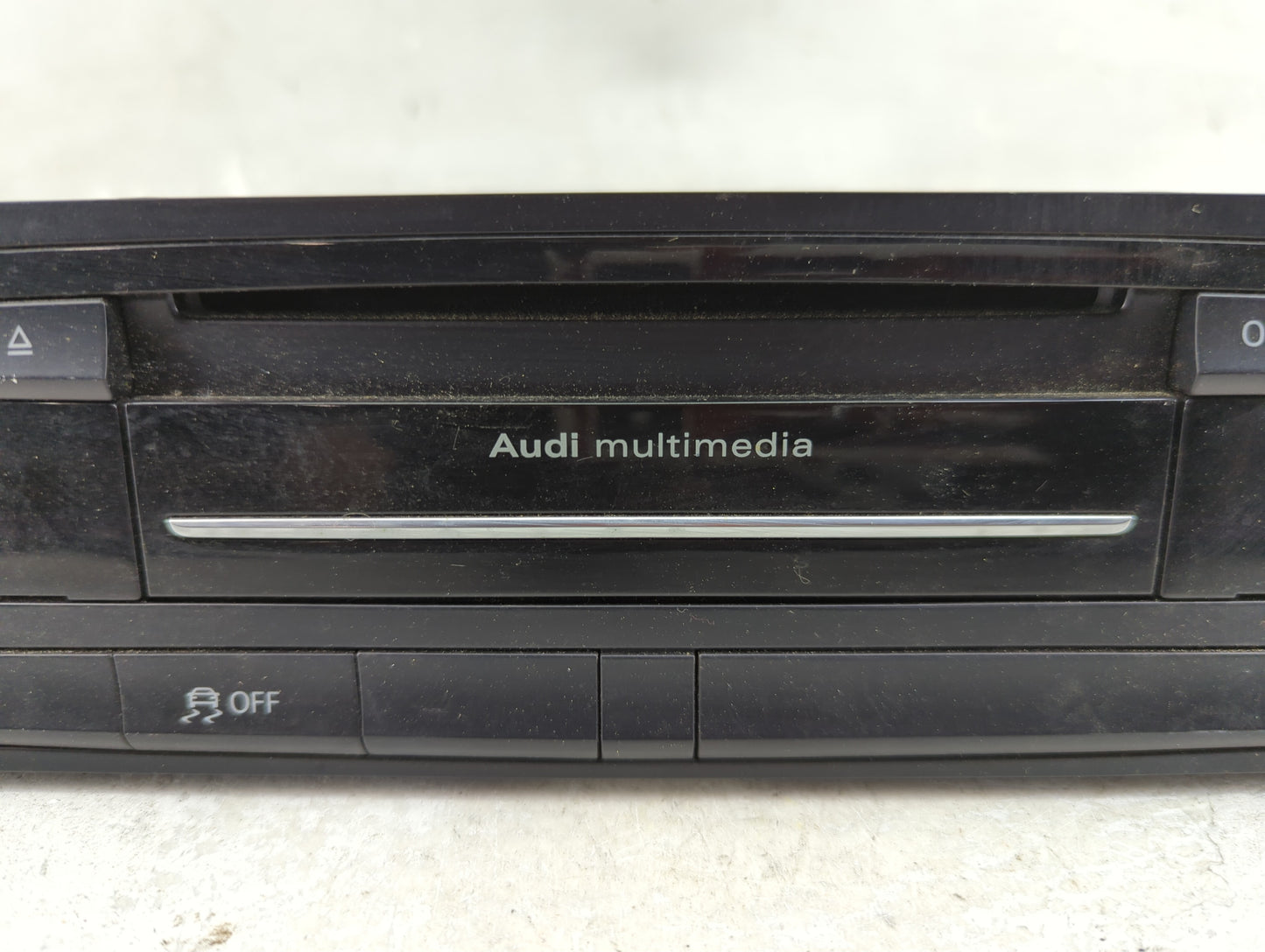 2010-2017 Audi A5 Radio AM FM Cd Player Receiver Replacement P/N:8R1035186Q CQ-JA12E6AE Fits OEM Used Auto Parts - Oemusedau