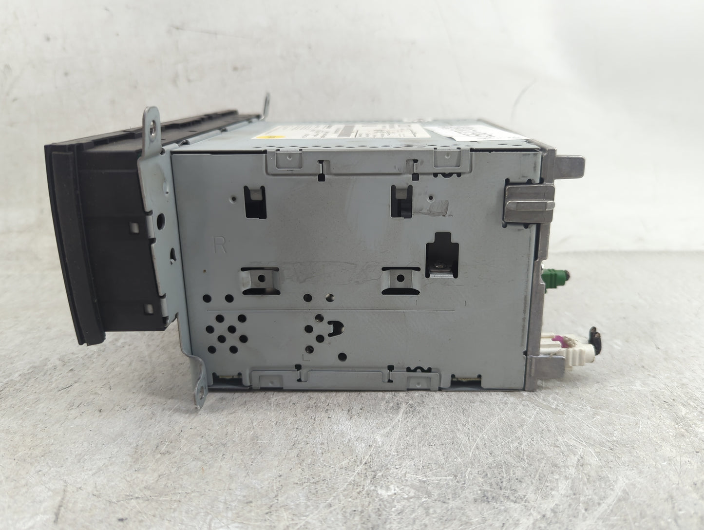2010-2017 Audi A5 Radio AM FM Cd Player Receiver Replacement P/N:8R1035186Q CQ-JA12E6AE Fits OEM Used Auto Parts - Oemusedau