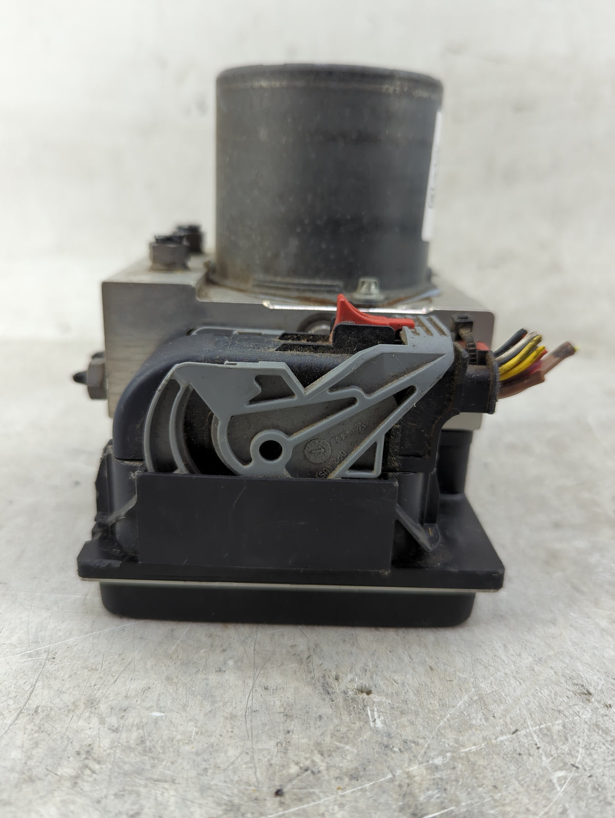 2014-2017 Audi A5 Anti-Lock Brake ABS Pump Module Actuator OEM P/N:8K0907379CP 0265852144 Fits Fits 2014 2015 2016 2017 OEM 