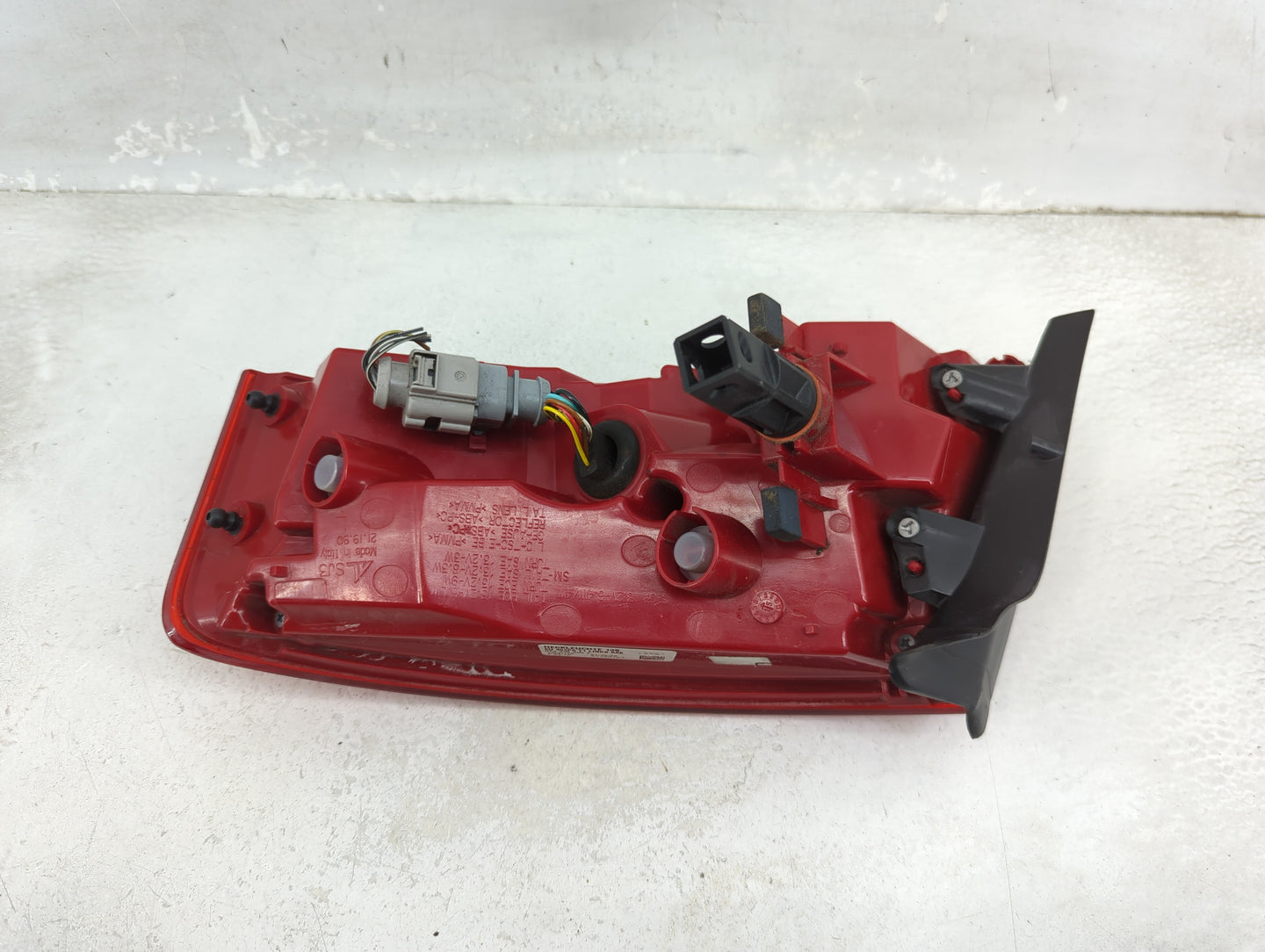 2013-2017 Audi A5 Tail Light Assembly Driver Left OEM P/N:8T0 945 095 J Fits Fits 2013 2014 2015 2016 2017 OEM Used Auto Par