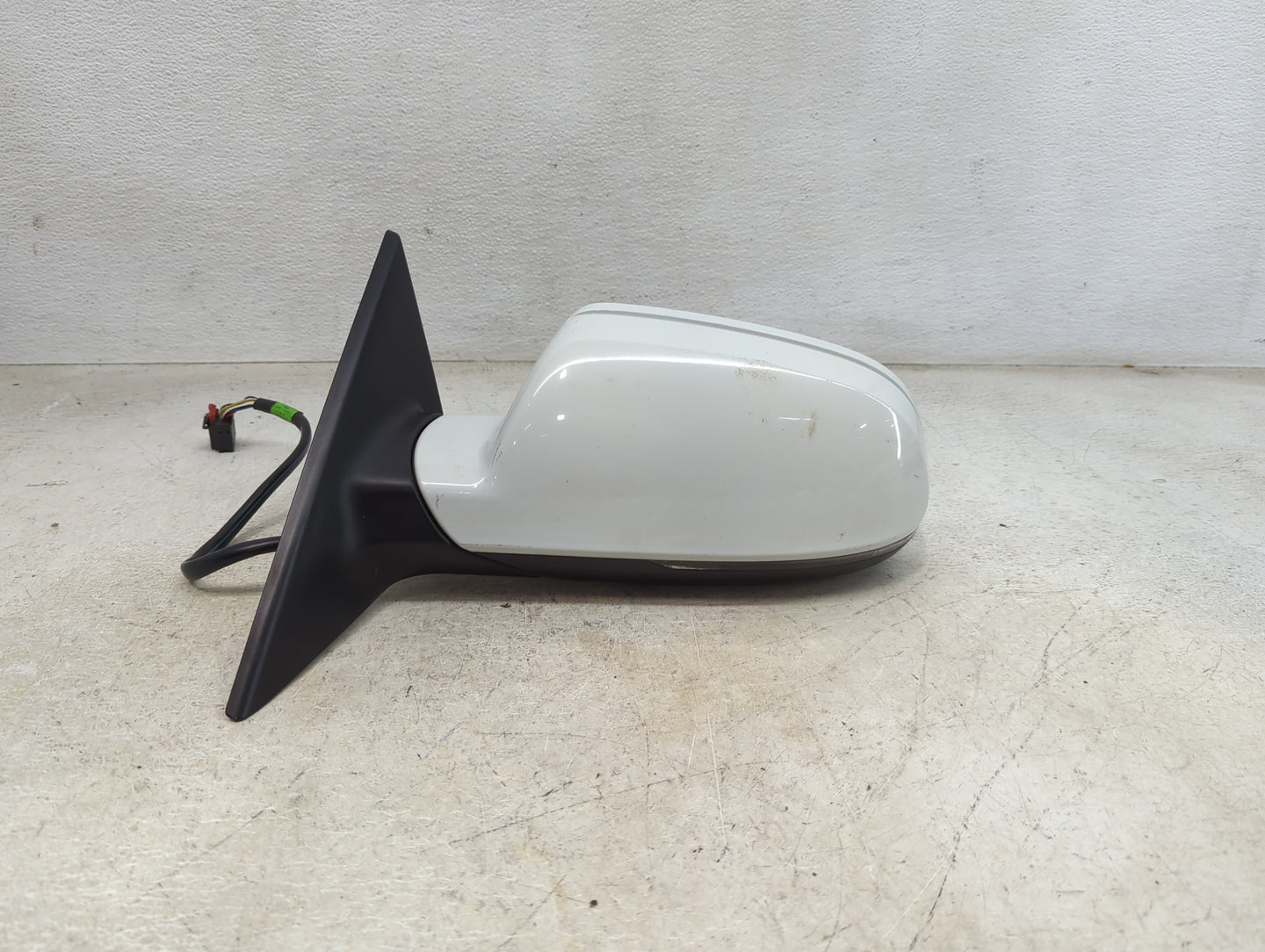 2009-2014 Audi A5 Driver Side View Mirror - Left Door Mirror OEM Used - Oemusedautoparts1.com