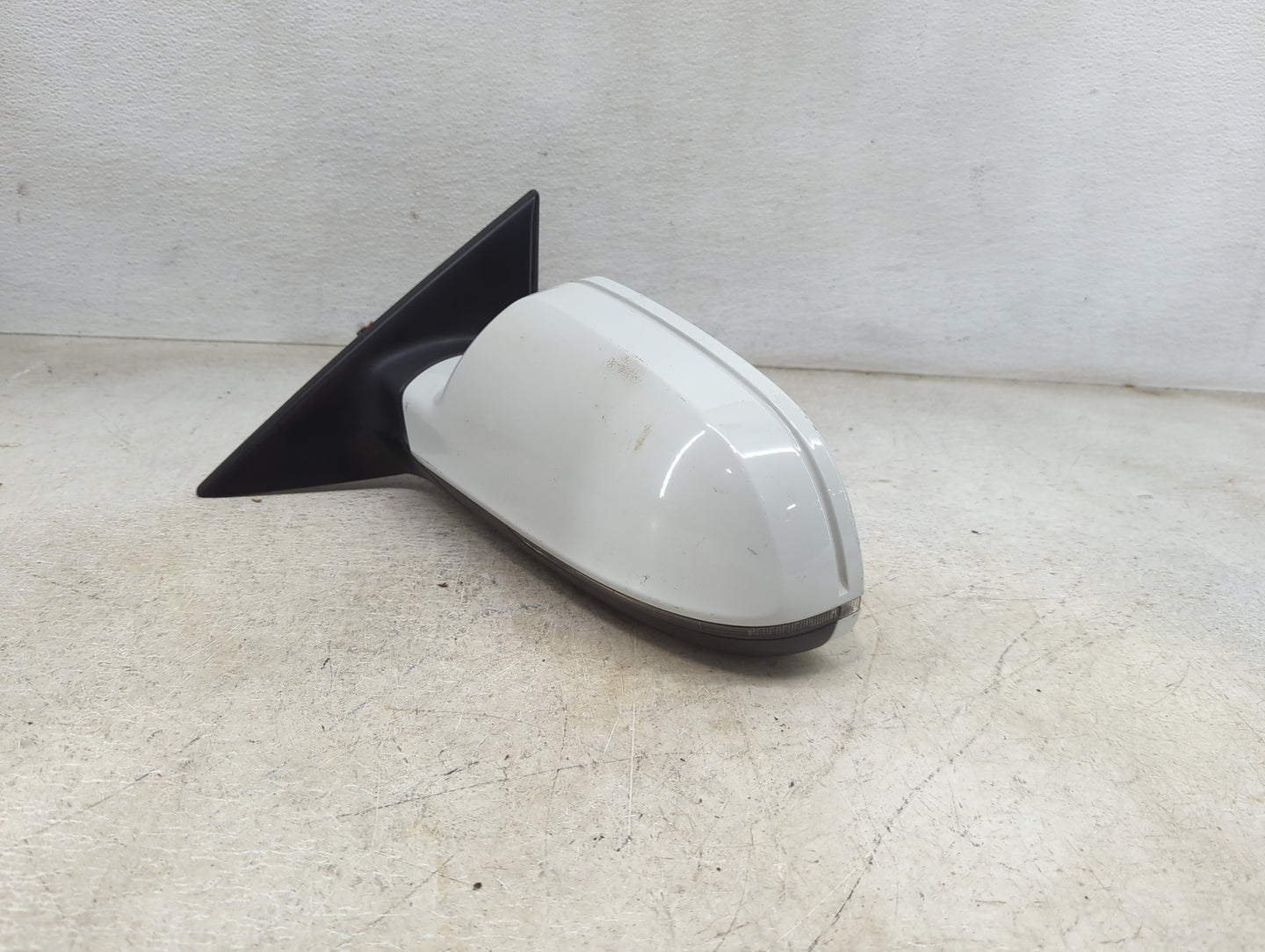 2009-2014 Audi A5 Driver Side View Mirror - Left Door Mirror OEM Used - Oemusedautoparts1.com