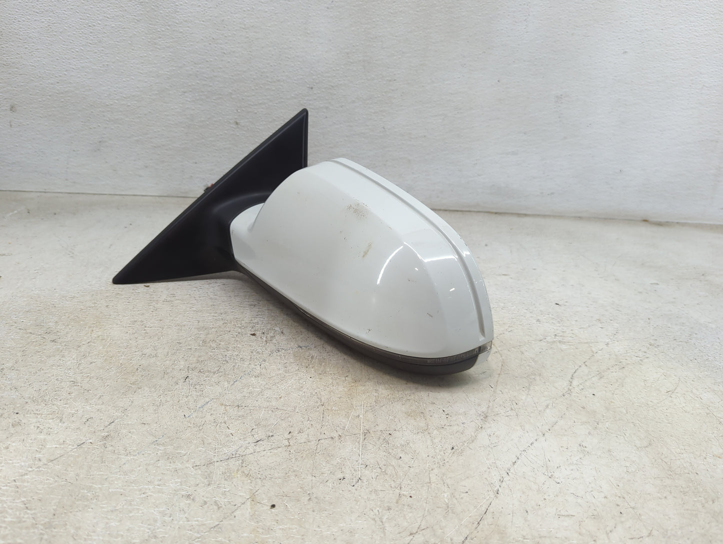 2009-2014 Audi A5 Driver Side View Mirror - Left Door Mirror OEM Used - Oemusedautoparts1.com
