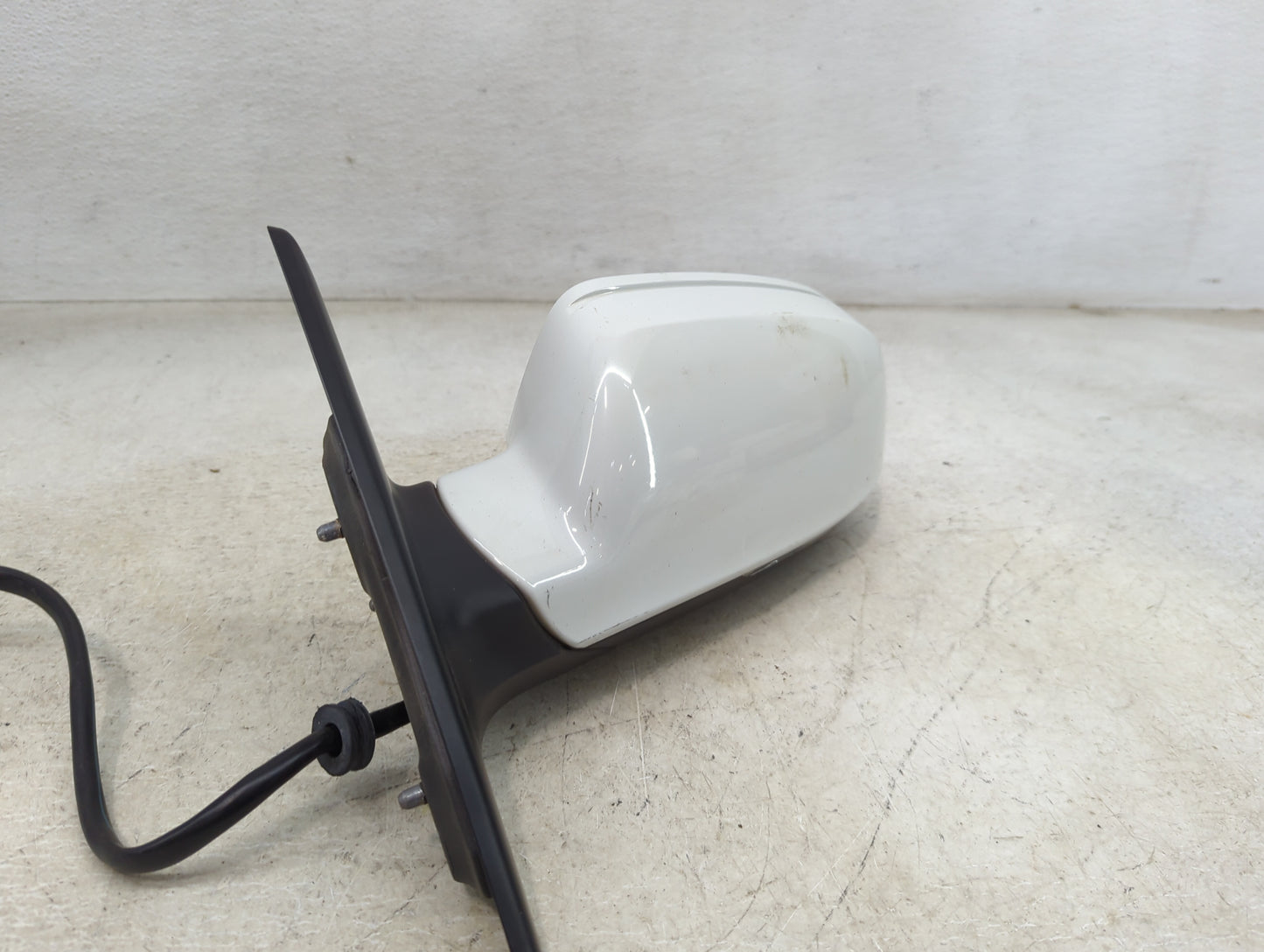 2009-2014 Audi A5 Driver Side View Mirror - Left Door Mirror OEM Used - Oemusedautoparts1.com