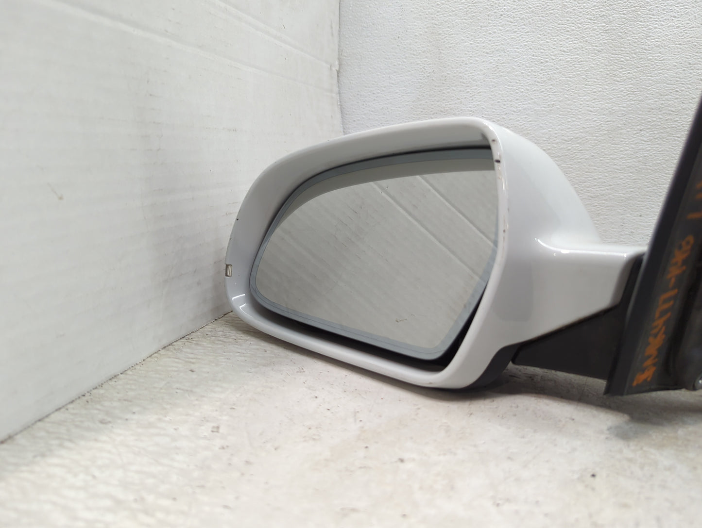 2009-2014 Audi A5 Driver Side View Mirror - Left Door Mirror OEM Used - Oemusedautoparts1.com