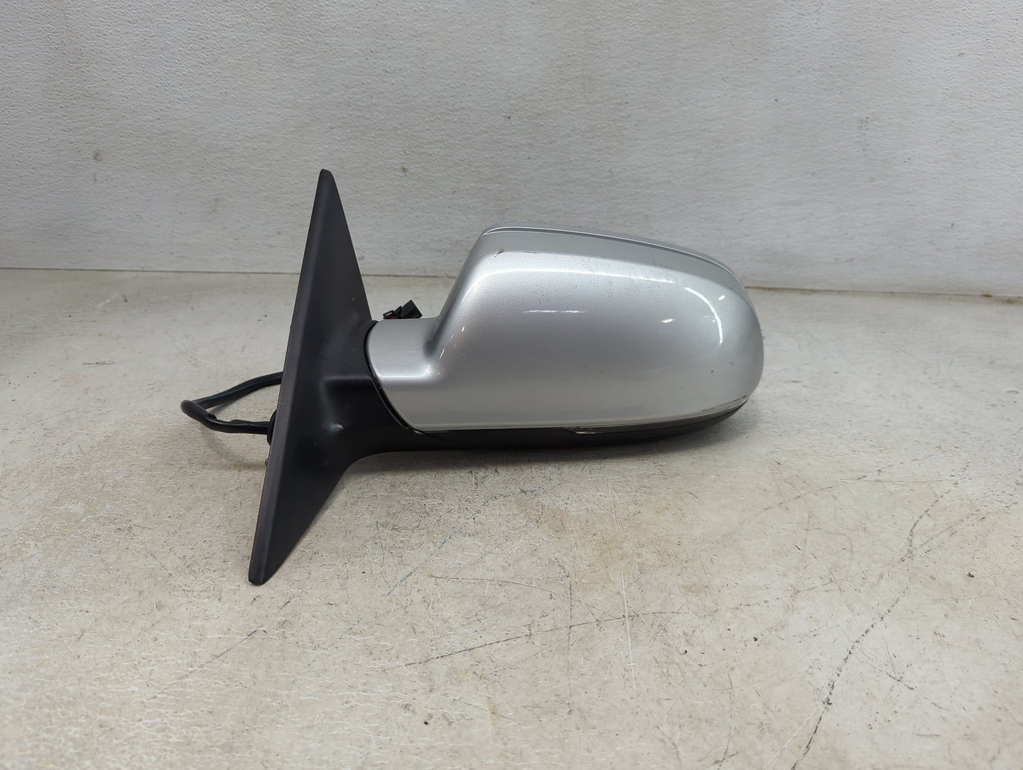 2009-2014 Audi A5 Driver Side View Mirror - Left Door Mirror OEM Used - Oemusedautoparts1.com