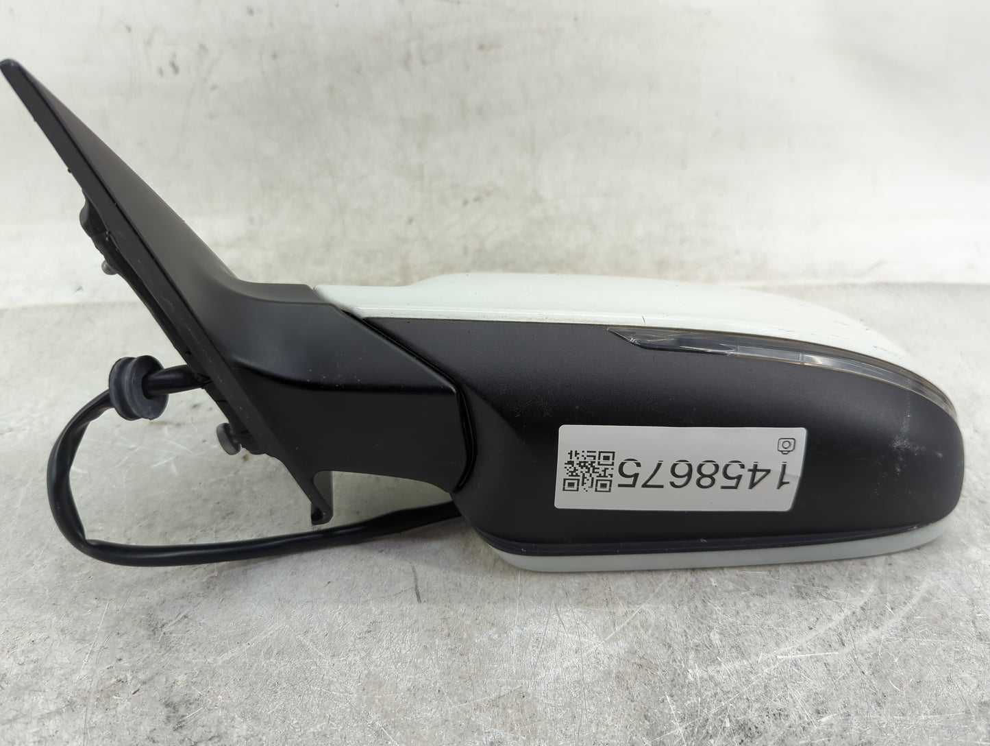 2009-2014 Audi A5 Driver Side View Mirror - Left Door Mirror OEM Used - Oemusedautoparts1.com