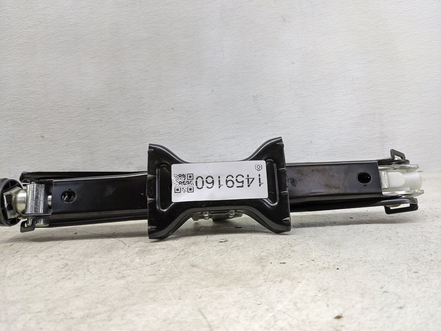 2014 Audi A5 Spare Scissor Car Jack - Oemusedautoparts1.com