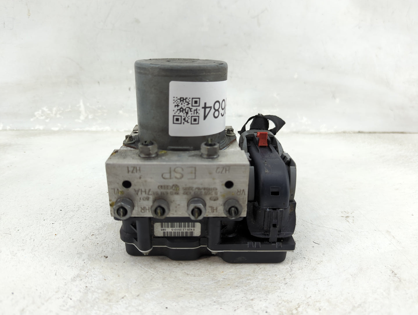 2014-2017 Audi A5 ABS Pump Control Module Replacement P/N:8K0907379CP 0265952144, 0265234013 Fits Fits 2014 2015 2016 2017 O