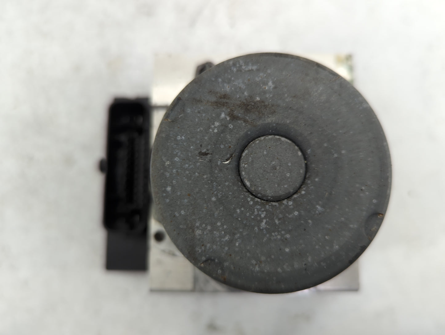 2014 Audi A5 ABS Pump Control Module Replacement P/N:8K0 907 379 CF Fits Fits 2013 OEM Used Auto Parts - Oemusedautoparts1.c