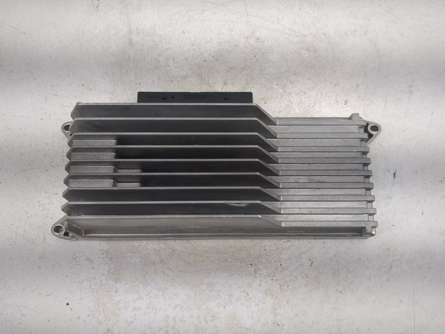 2013-2016 Audi A5 Radio Speaker Amplifier 1473250 - Oemusedautoparts1.com
