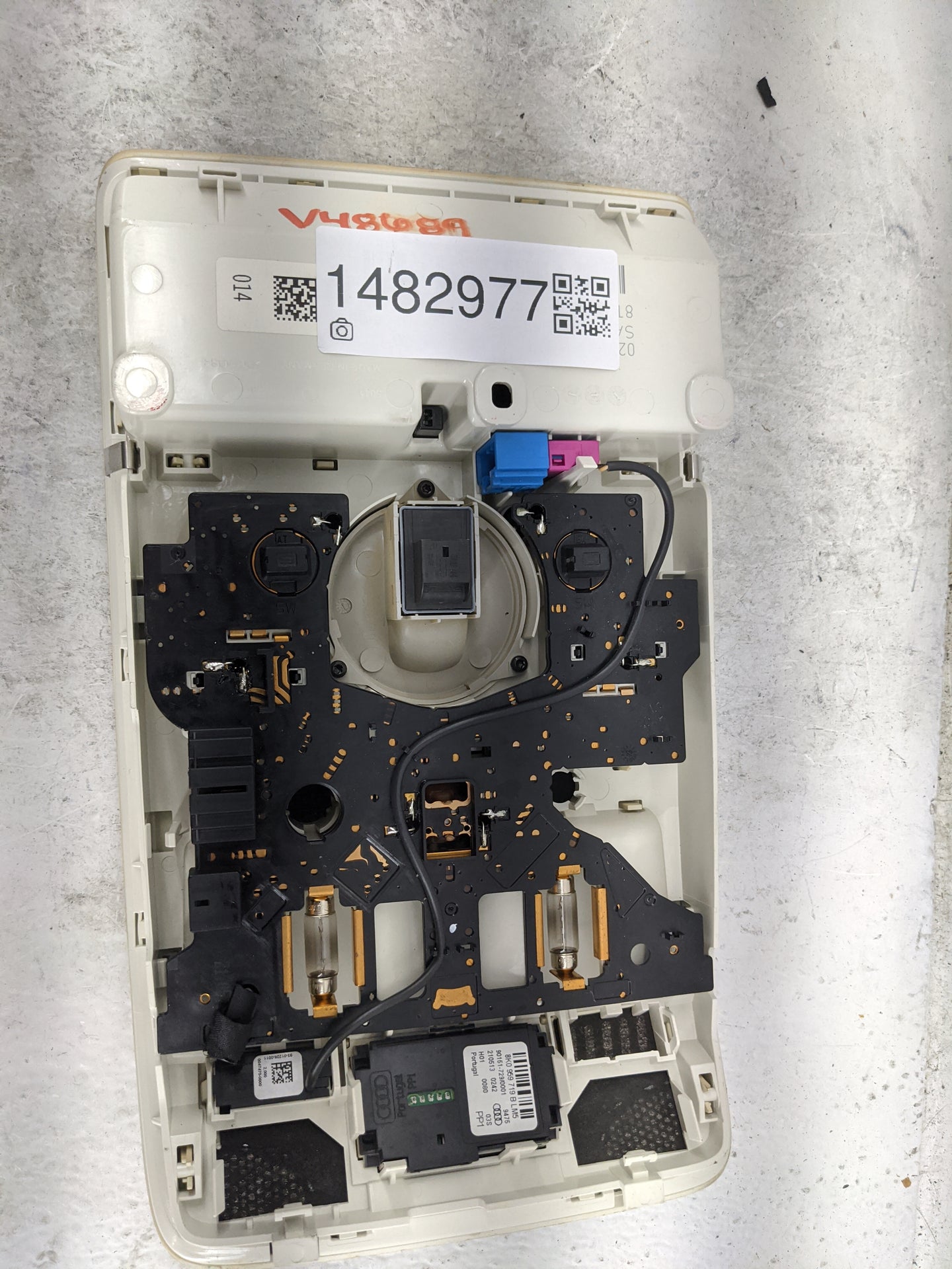 2008-2016 Audi A5 Overhead Roof Console Tan - Oemusedautoparts1.com
