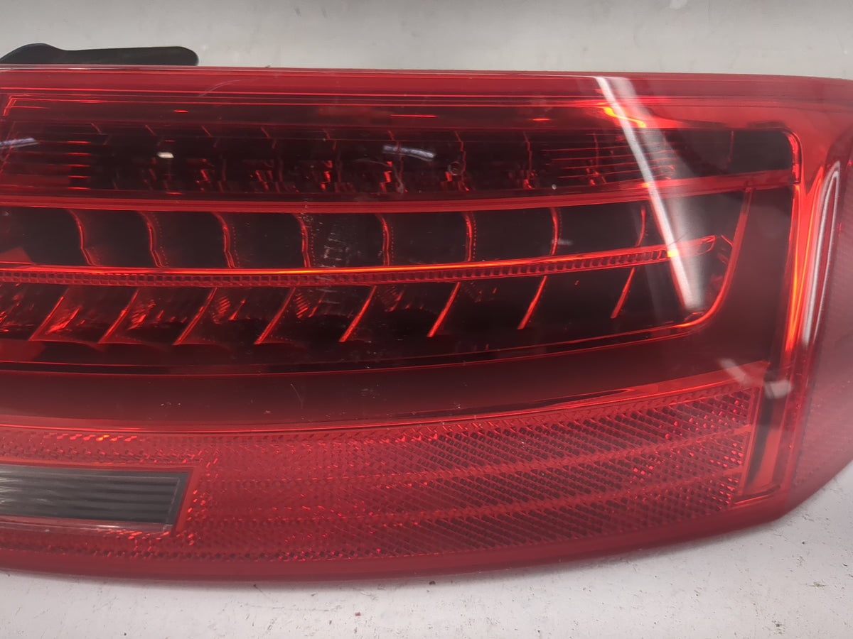2013-2017 Audi A5 Tail Light Assembly Passenger Right OEM P/N:8T0945096J Fits Fits 2013 2014 2015 2016 2017 OEM Used Auto Pa