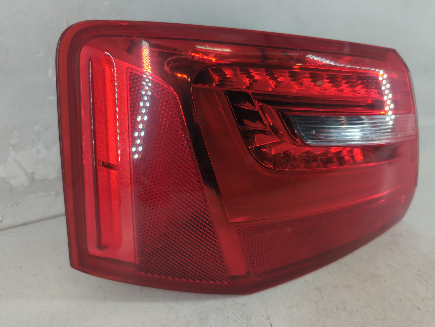 2012-2015 Audi A6 Tail Light Assembly Driver Left OEM P/N:4G5 945 095 B Fits Fits 2012 2013 2014 2015 OEM Used Auto Parts - 