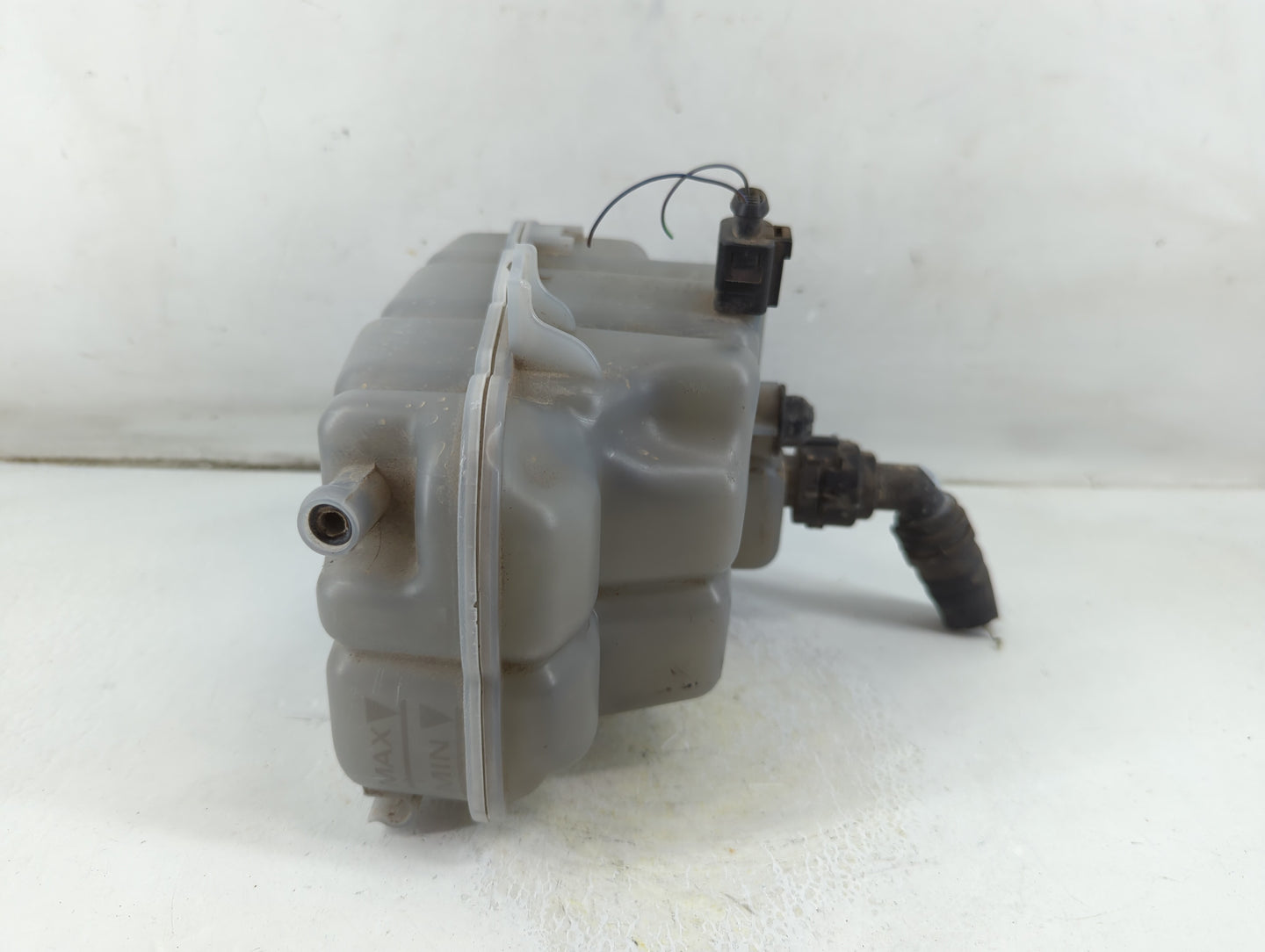 2012-2018 Audi A6 Windshield Washer Fluid Reservoir Bottle Oem - Oemusedautoparts1.com