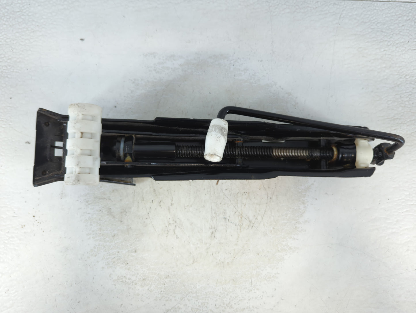 2014 Audi A6 Spare Scissor Car Jack - Oemusedautoparts1.com