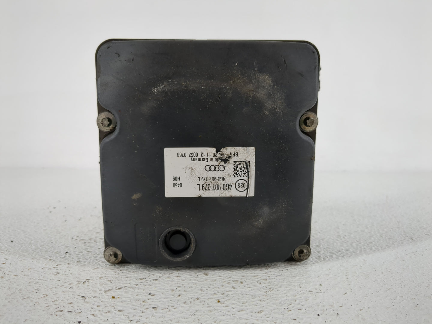 2014-2015 Audi A6 ABS Pump Control Module Replacement P/N:4G0 907 379 L Fits Fits 2014 2015 OEM Used Auto Parts - Oemusedaut