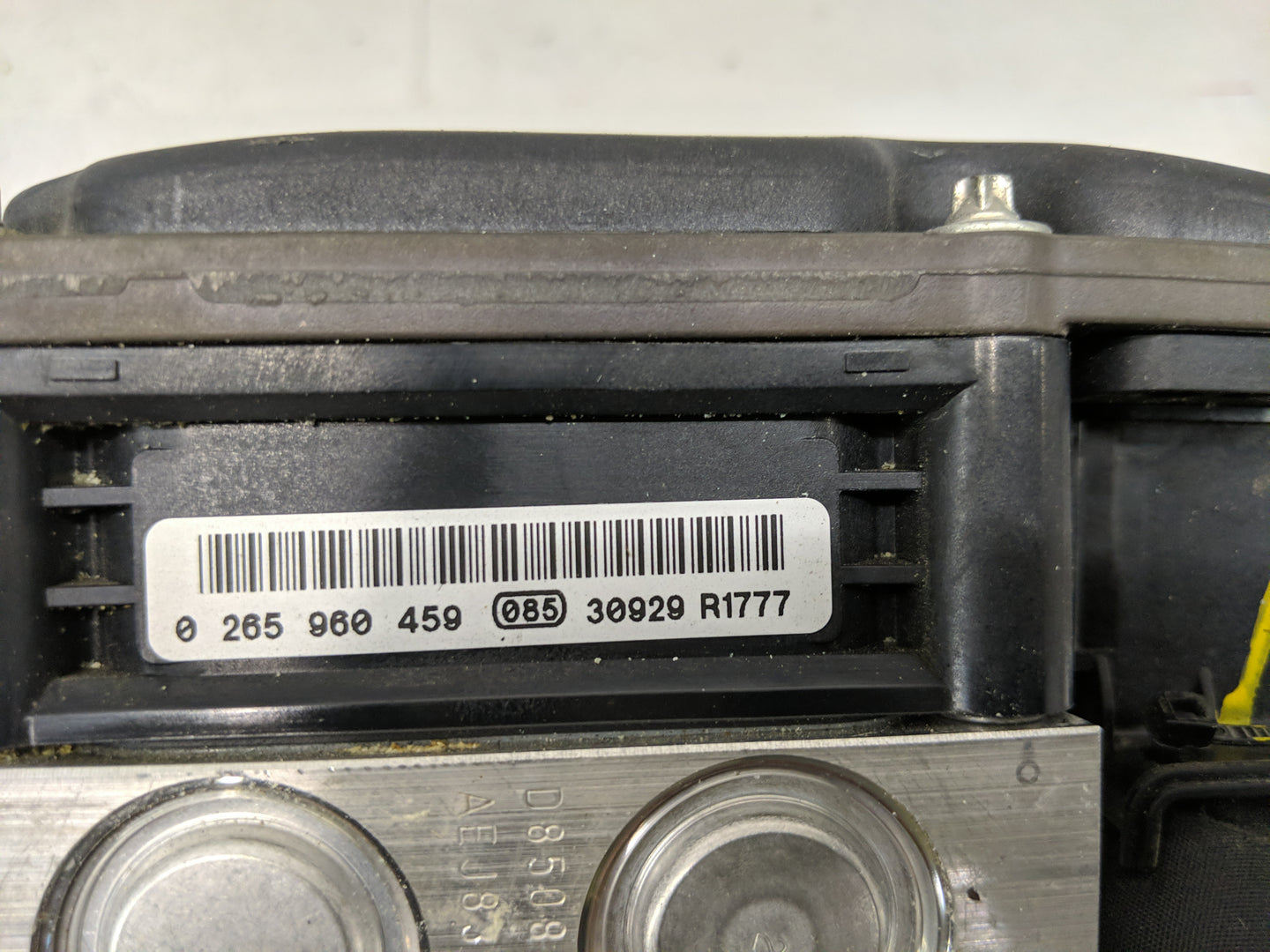 2014-2015 Audi A6 ABS Pump Control Module Replacement P/N:4G0 907 379 L Fits Fits 2014 2015 OEM Used Auto Parts - Oemusedaut