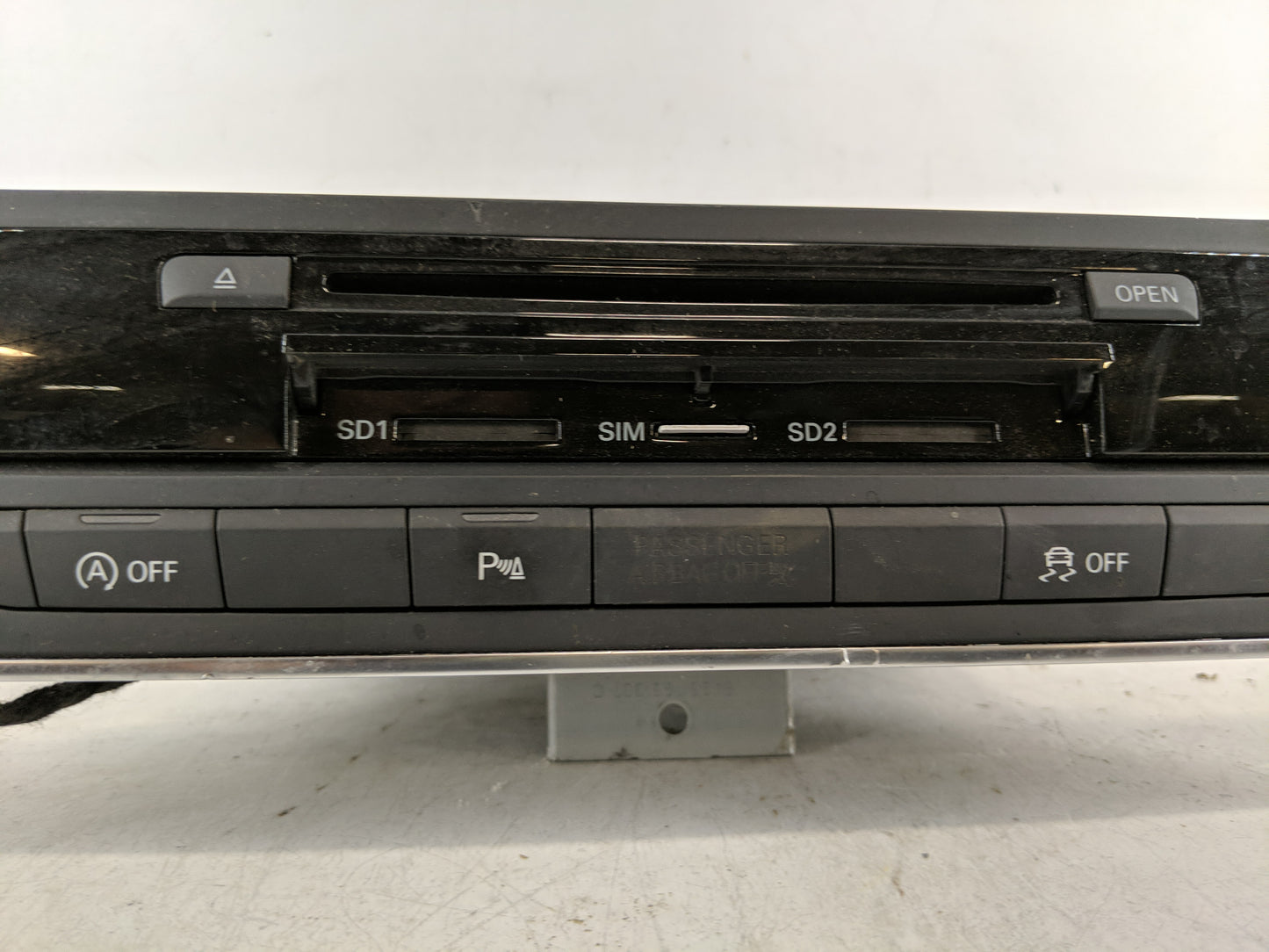 2014-2017 Audi A6 Radio AM FM Cd Player Receiver Replacement Fits Fits 2014 2015 2016 2017 2018 OEM Used Auto Parts - Oemuse
