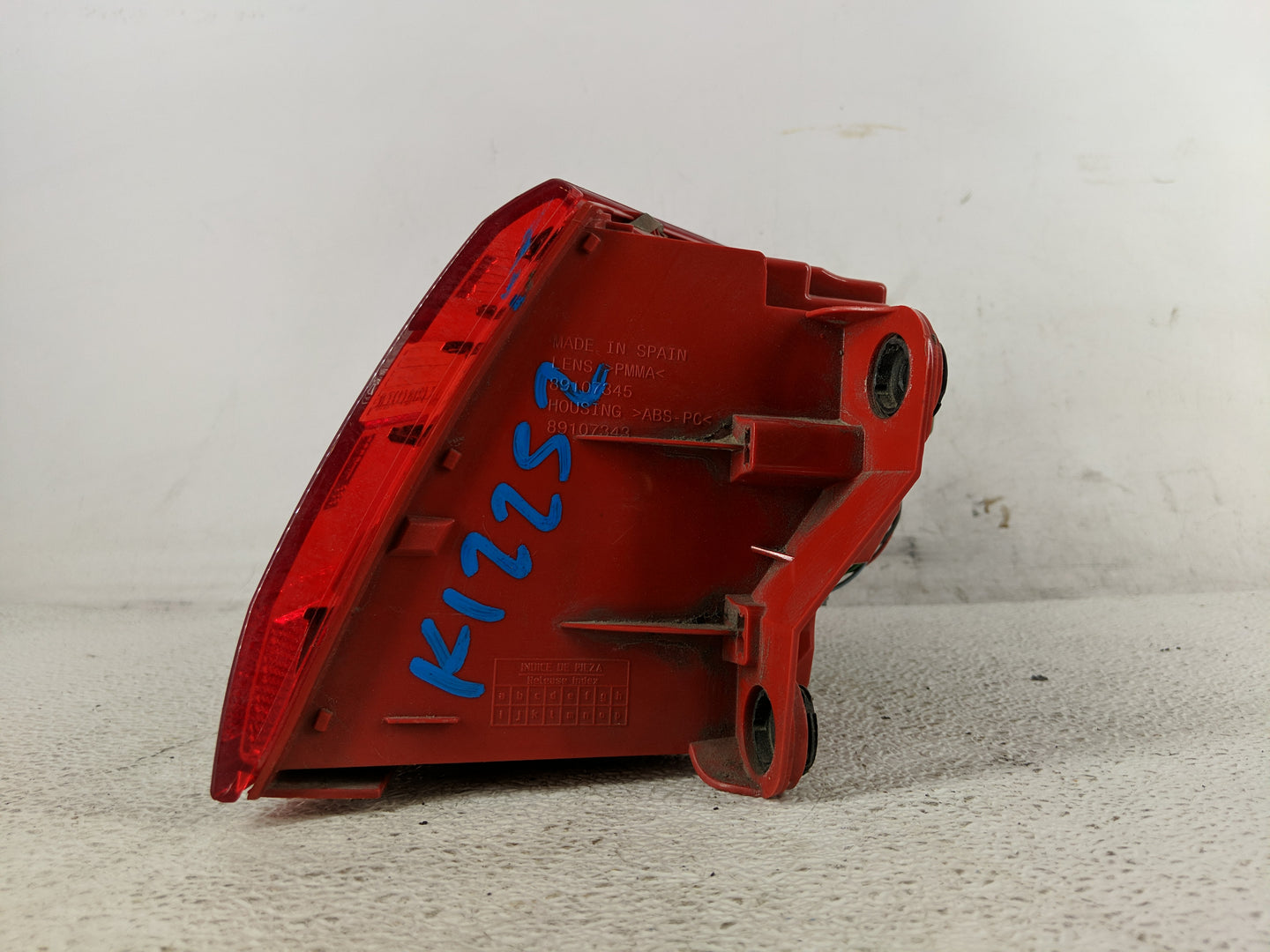 2012-2015 Audi A6 Tail Light Assembly Driver Left OEM P/N:89107343 89107345 Fits Fits 2012 2013 2014 2015 OEM Used Auto Part
