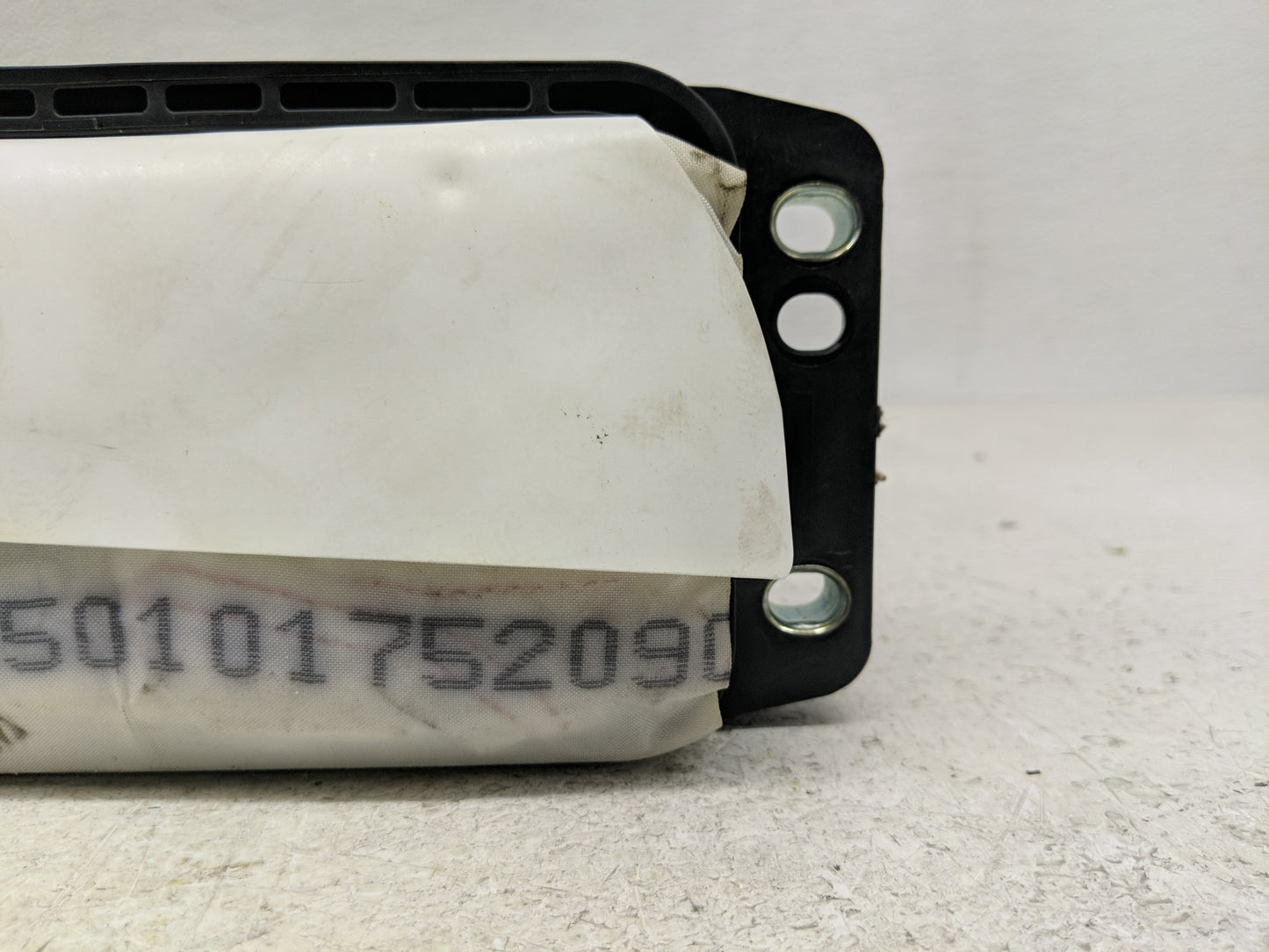 2012-2015 Audi A6 Air Bag Passenger Right Knee OEM P/N:4G8 880 842 A Fits Fits 2012 2013 2014 2015 OEM Used Auto Parts - Oem