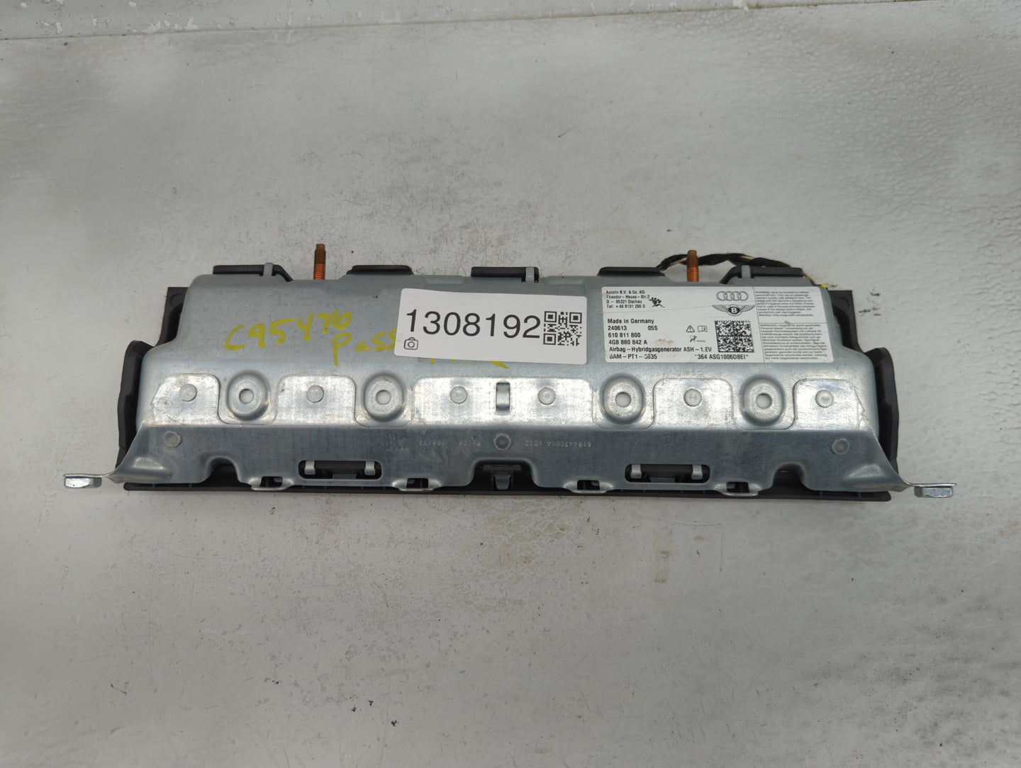 2014 Audi A6 Air Bag Passenger Right Dashboard OEM P/N:4G8 880 842 A Fits OEM Used Auto Parts - Oemusedautoparts1.com