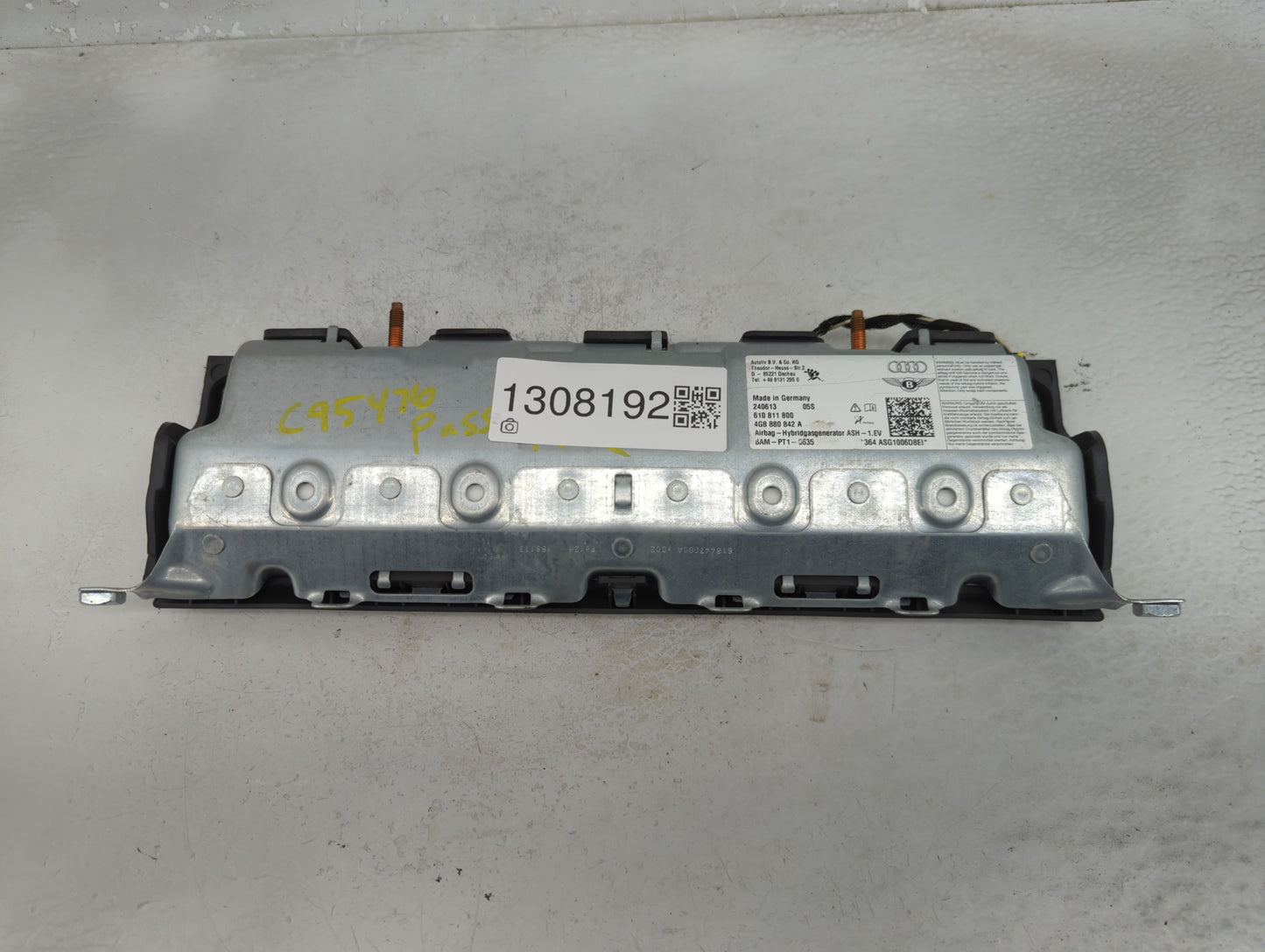 2014 Audi A6 Air Bag Passenger Right Dashboard OEM P/N:4G8 880 842 A Fits OEM Used Auto Parts - Oemusedautoparts1.com